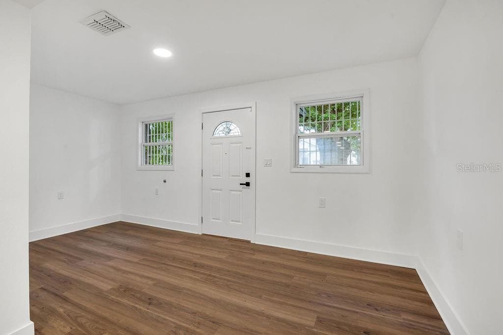 Single Family Residence at 842 DENNIS AVE, ORLANDO, photo 16 of 36
