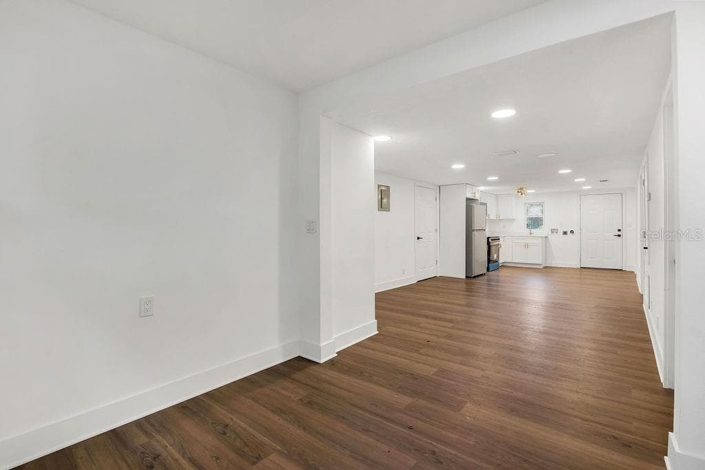 Single Family Residence at 842 DENNIS AVE, ORLANDO, photo 17 of 36