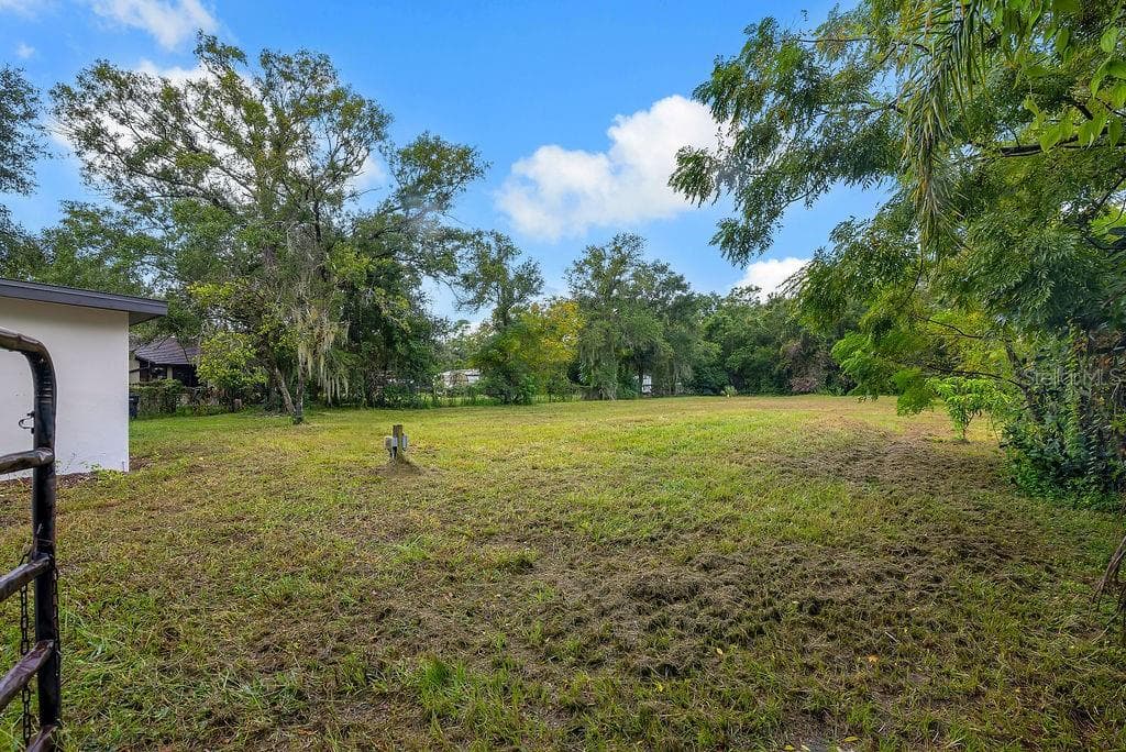 Single Family Residence at 842 DENNIS AVE, ORLANDO, photo 34 of 36