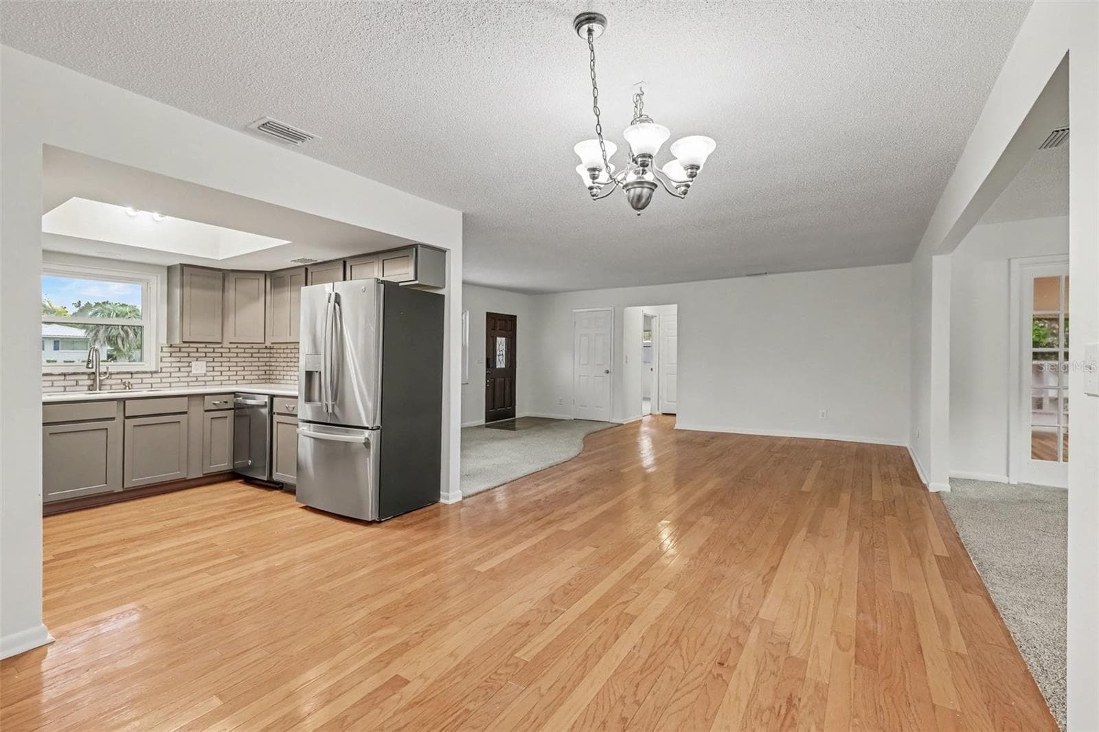 Single Family Residence at 410 HIAWATHA AVE, INVERNESS, photo 9 of 30
