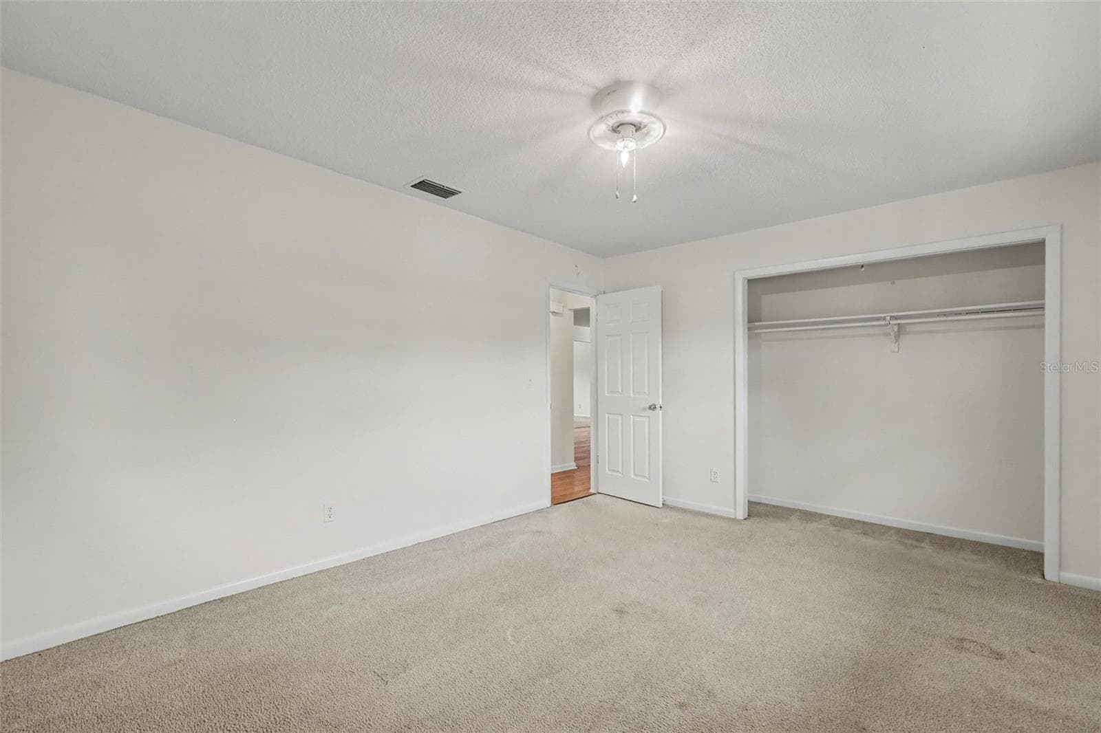 Single Family Residence at 410 HIAWATHA AVE, INVERNESS, photo 18 of 30