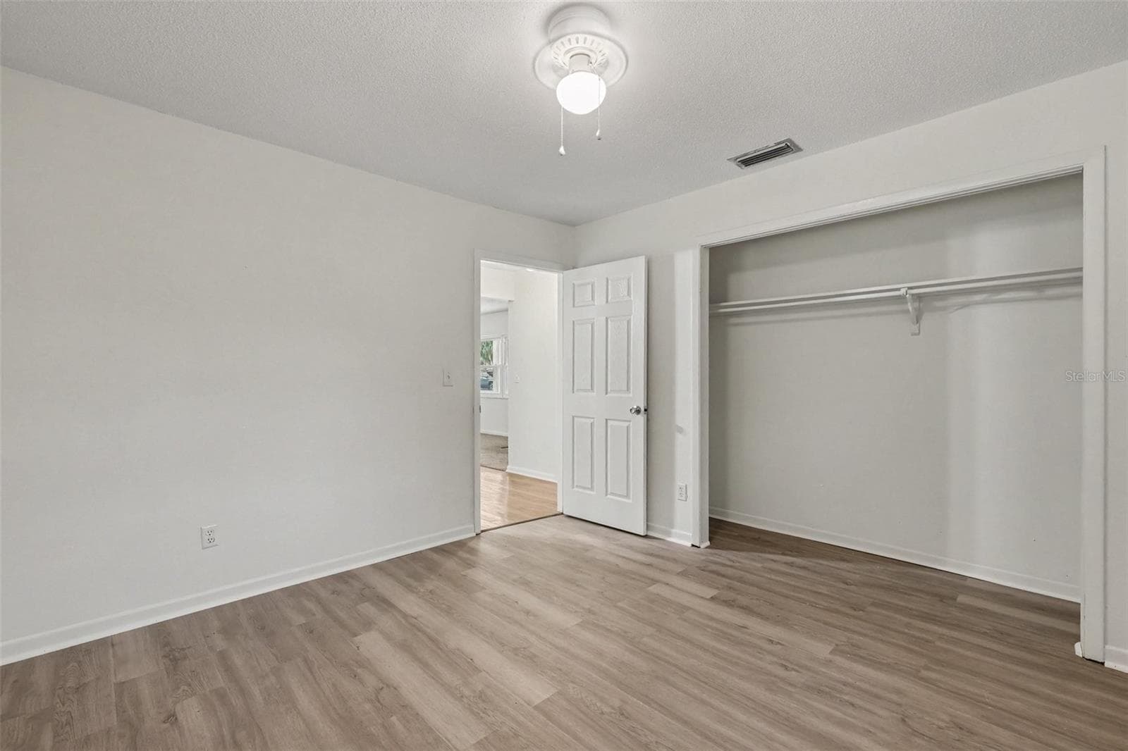 Single Family Residence at 410 HIAWATHA AVE, INVERNESS, photo 20 of 30