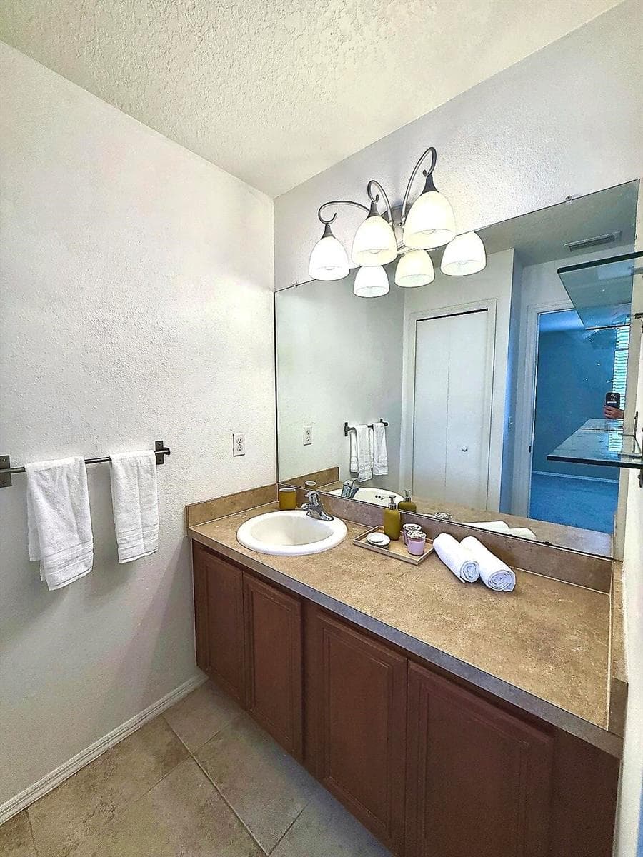 Townhouse at 2607 OLEANDER LAKES, BRANDON, photo 19 of 33