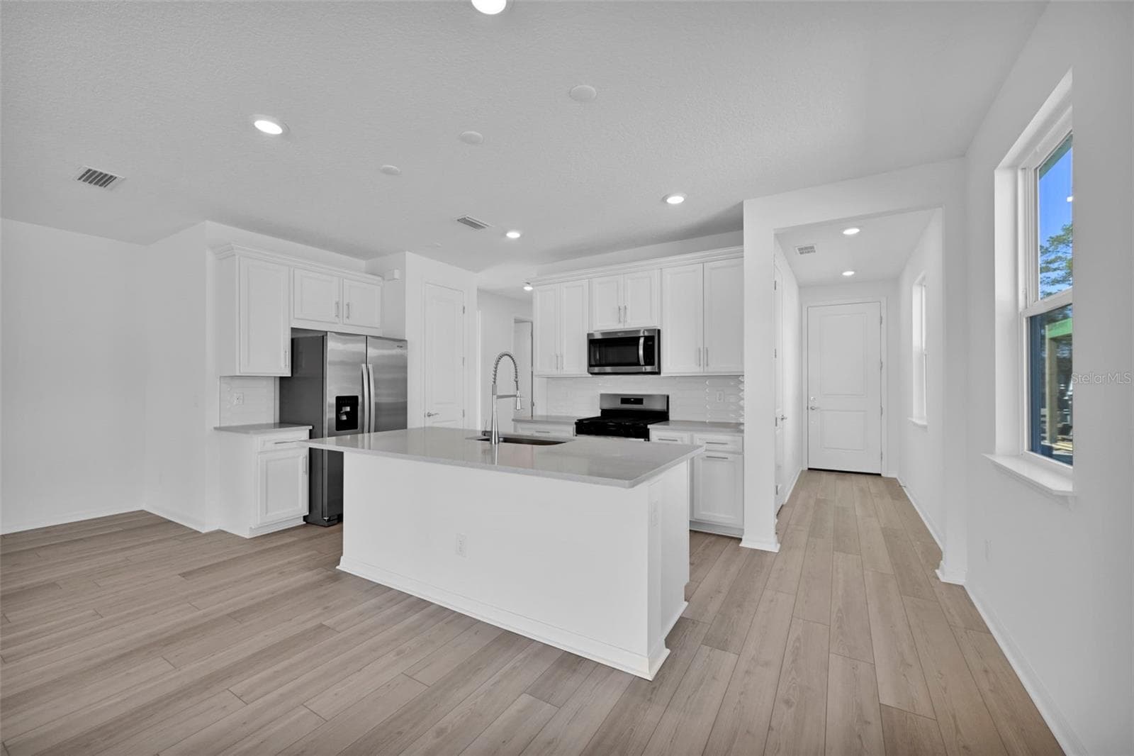 Inventory Home Pictured - 343 FISHTAIL PL, PALM COAST