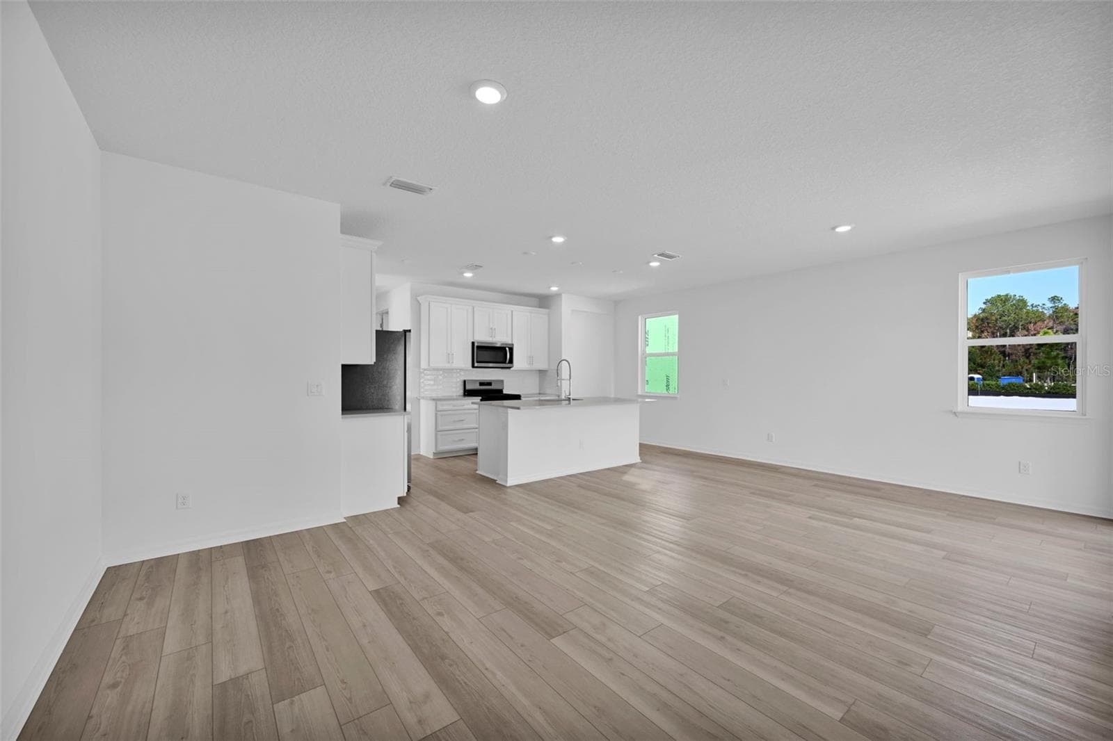 Inventory Home Pictured - 343 FISHTAIL PL, PALM COAST