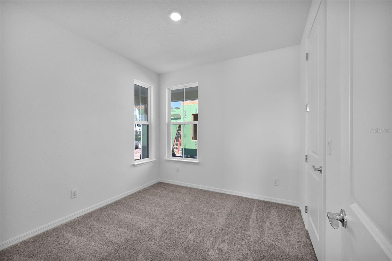 Inventory Home Pictured - 343 FISHTAIL PL, PALM COAST