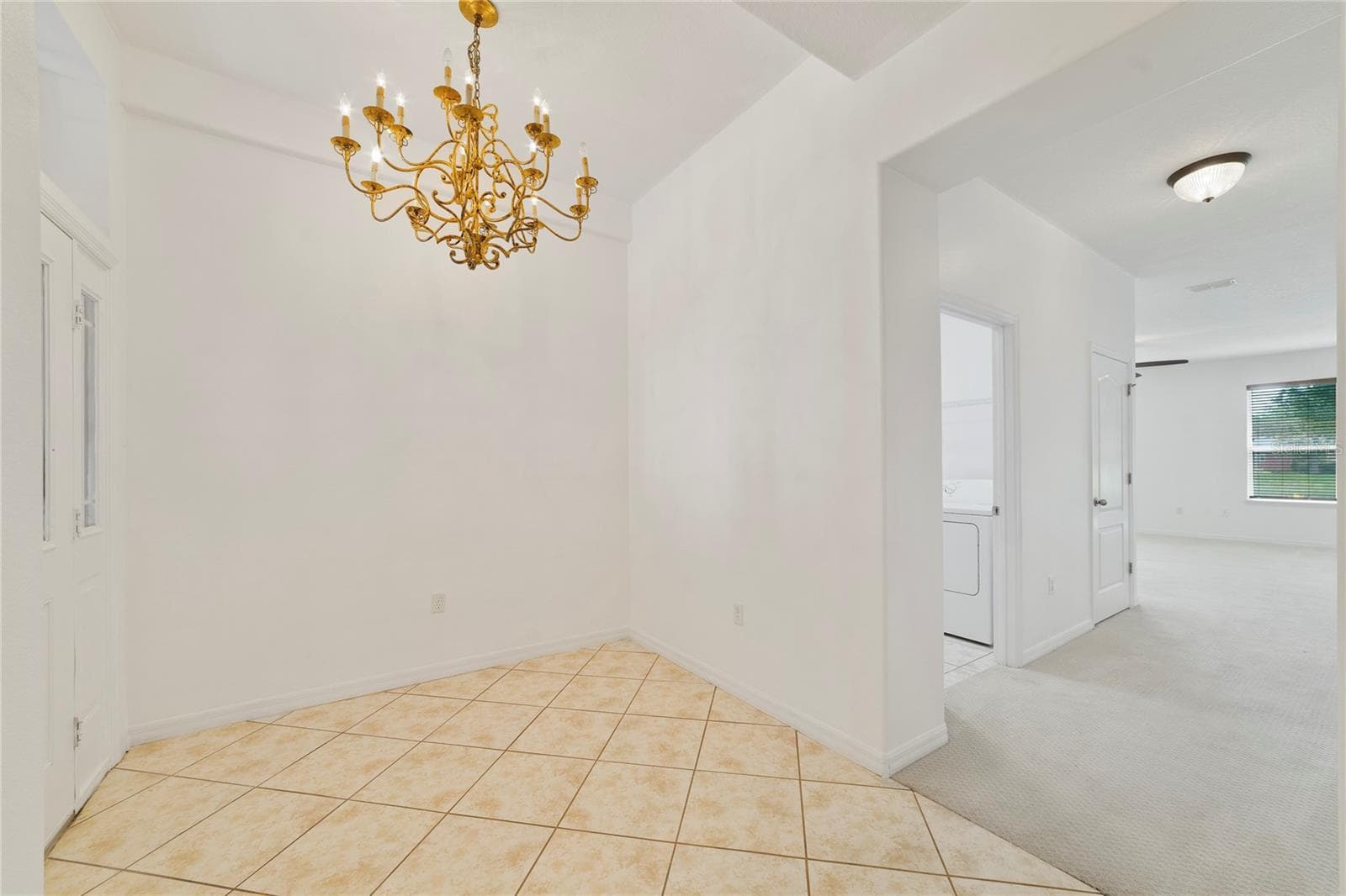 Single Family Residence at 8036 CRUSHED PEPPER AVE, ORLANDO, photo 4 of 41
