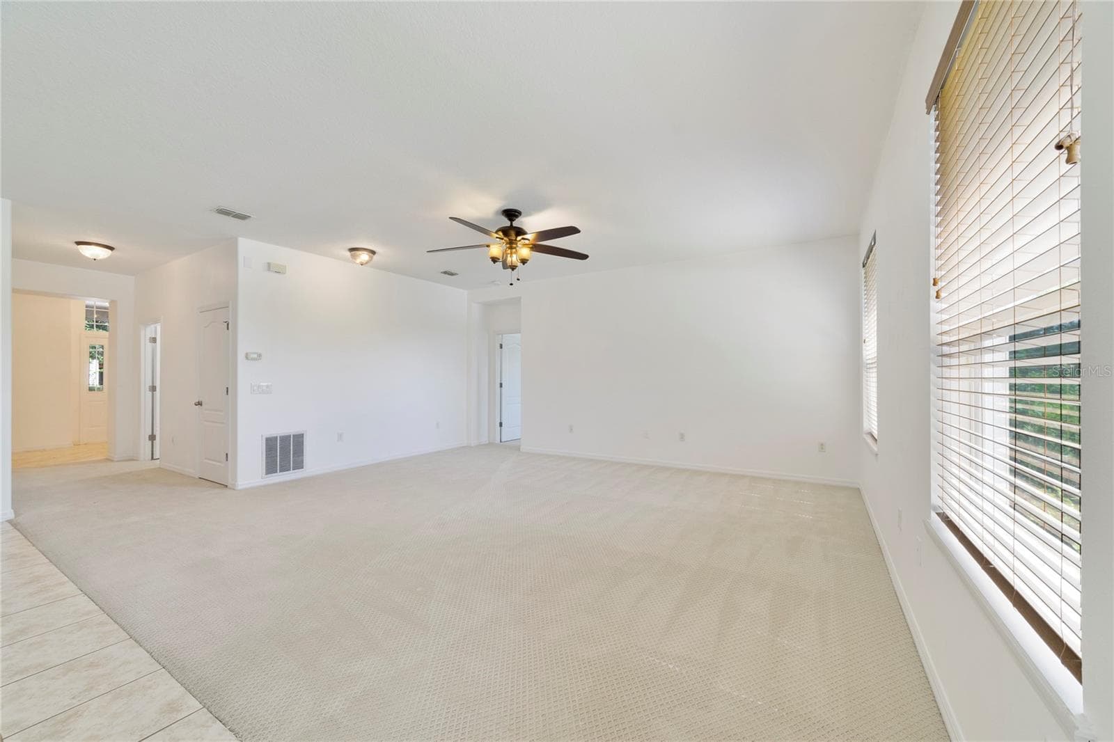 Single Family Residence at 8036 CRUSHED PEPPER AVE, ORLANDO, photo 11 of 41