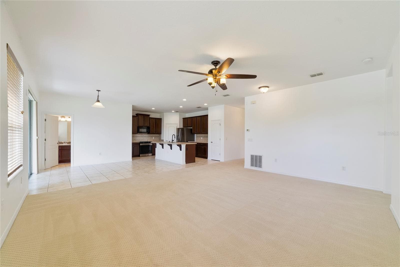 Single Family Residence at 8036 CRUSHED PEPPER AVE, ORLANDO, photo 13 of 41