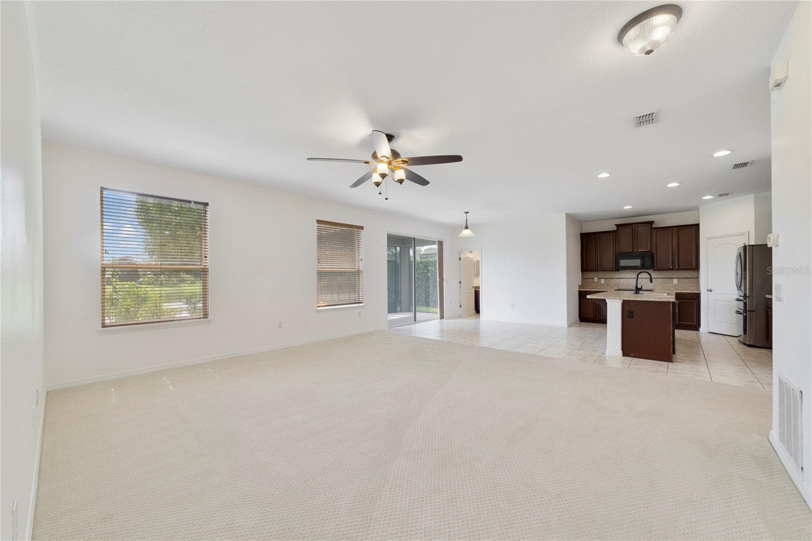 Single Family Residence at 8036 CRUSHED PEPPER AVE, ORLANDO, photo 14 of 41