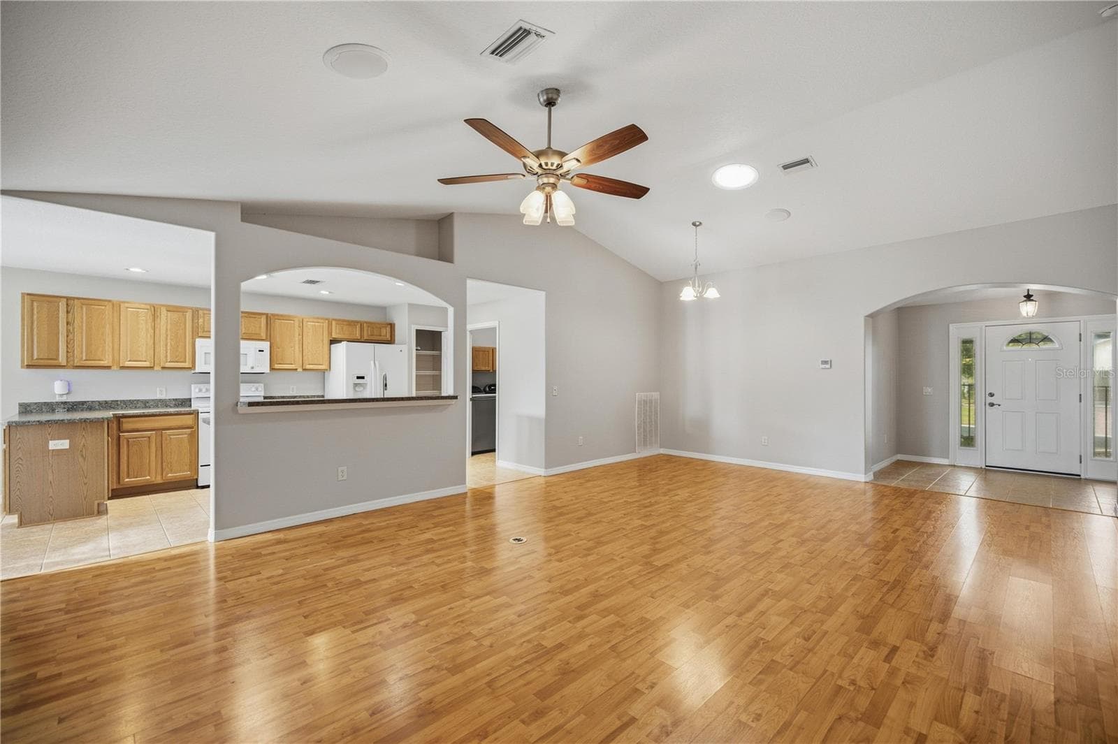 Single Family Residence at 15673 SW 11TH TERRACE RD, OCALA, photo 5 of 37