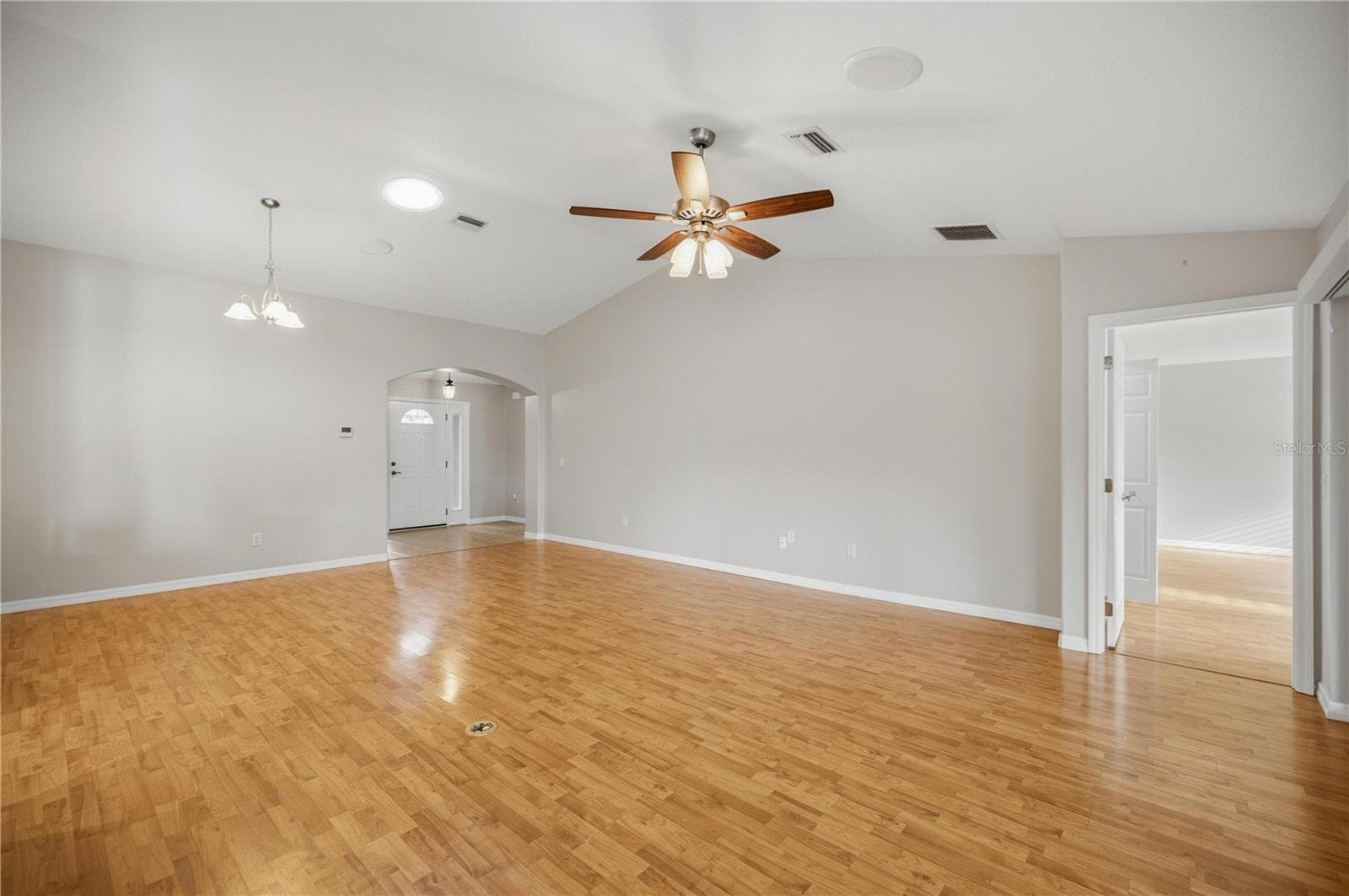 Single Family Residence at 15673 SW 11TH TERRACE RD, OCALA, photo 6 of 37