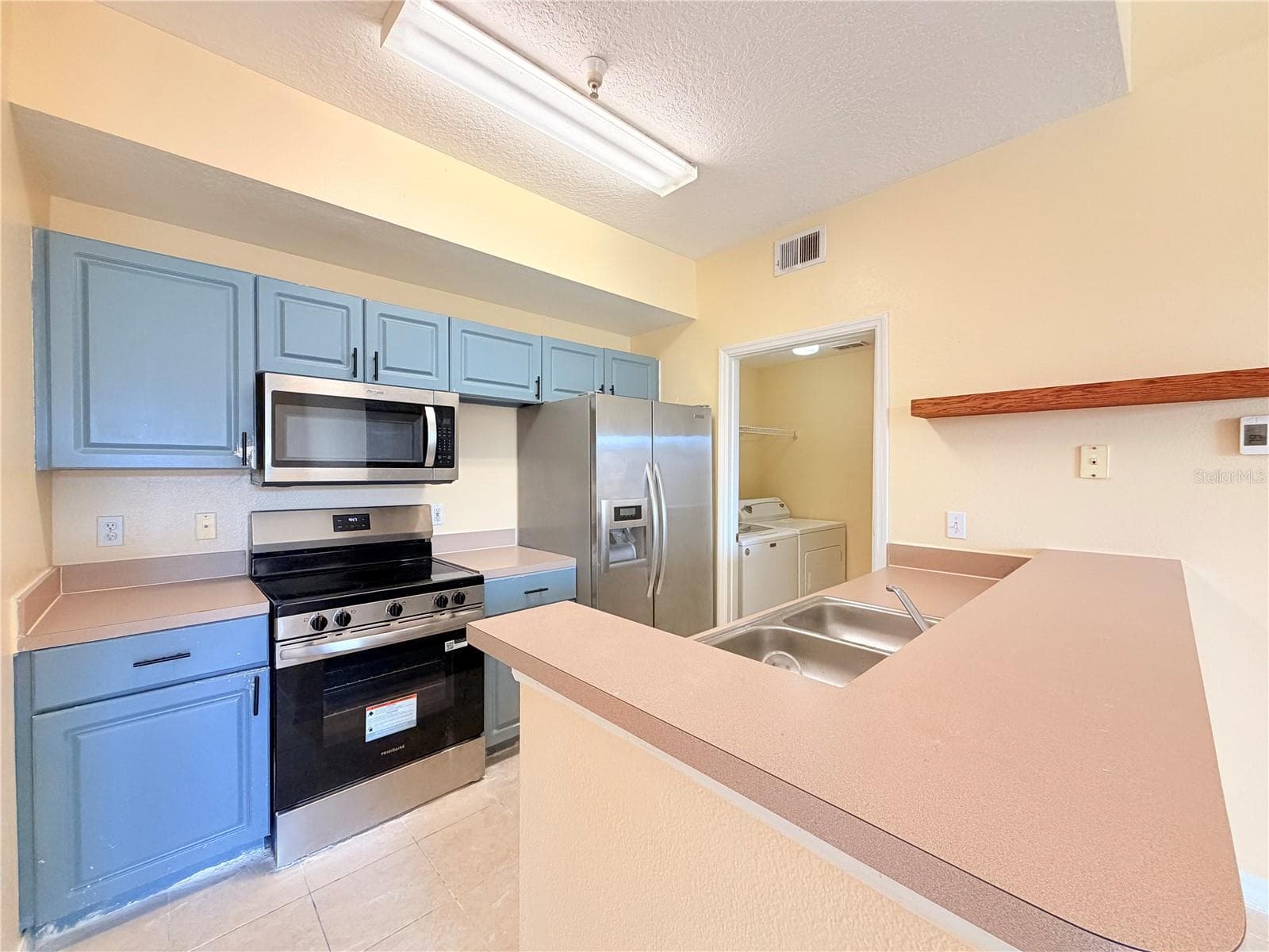 Condominium at 5500 METROWEST BLVD #14-308, ORLANDO, photo 3 of 13
