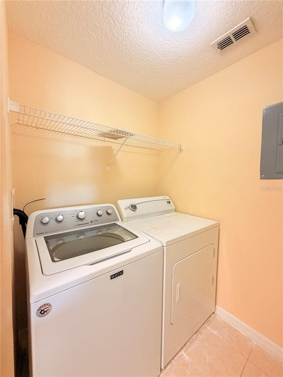 Condominium at 5500 METROWEST BLVD #14-308, ORLANDO, photo 5 of 13