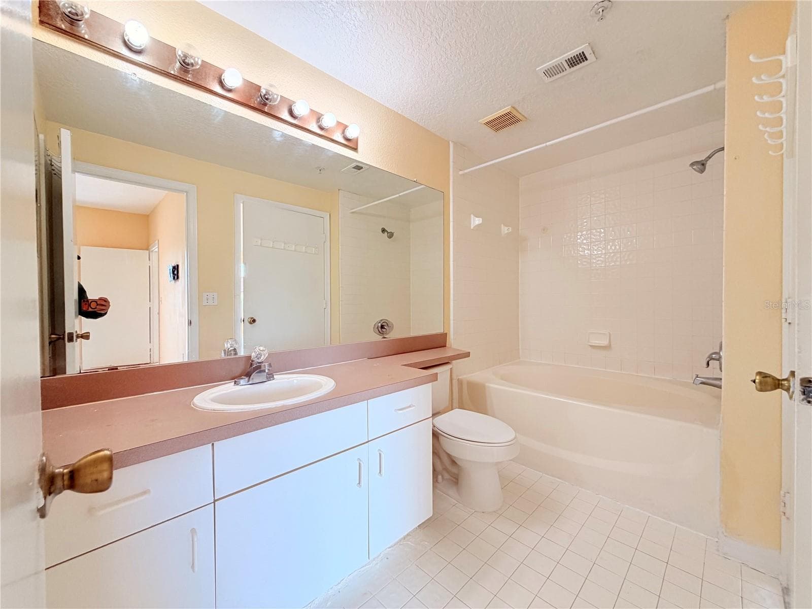 Condominium at 5500 METROWEST BLVD #14-308, ORLANDO, photo 13 of 13