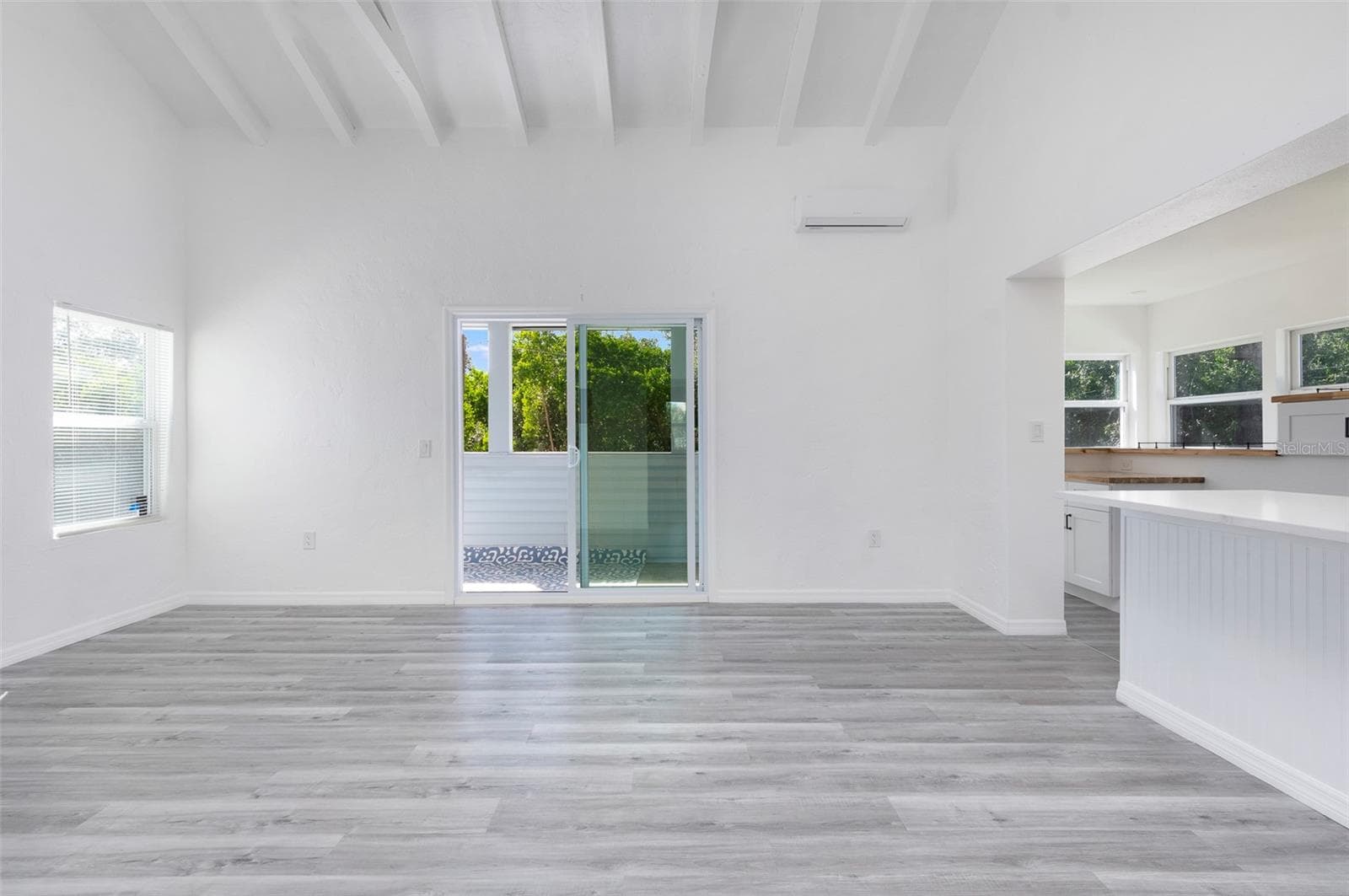 Single Family Residence at 2230 E HARBOR DR S, ST PETERSBURG, photo 4 of 31