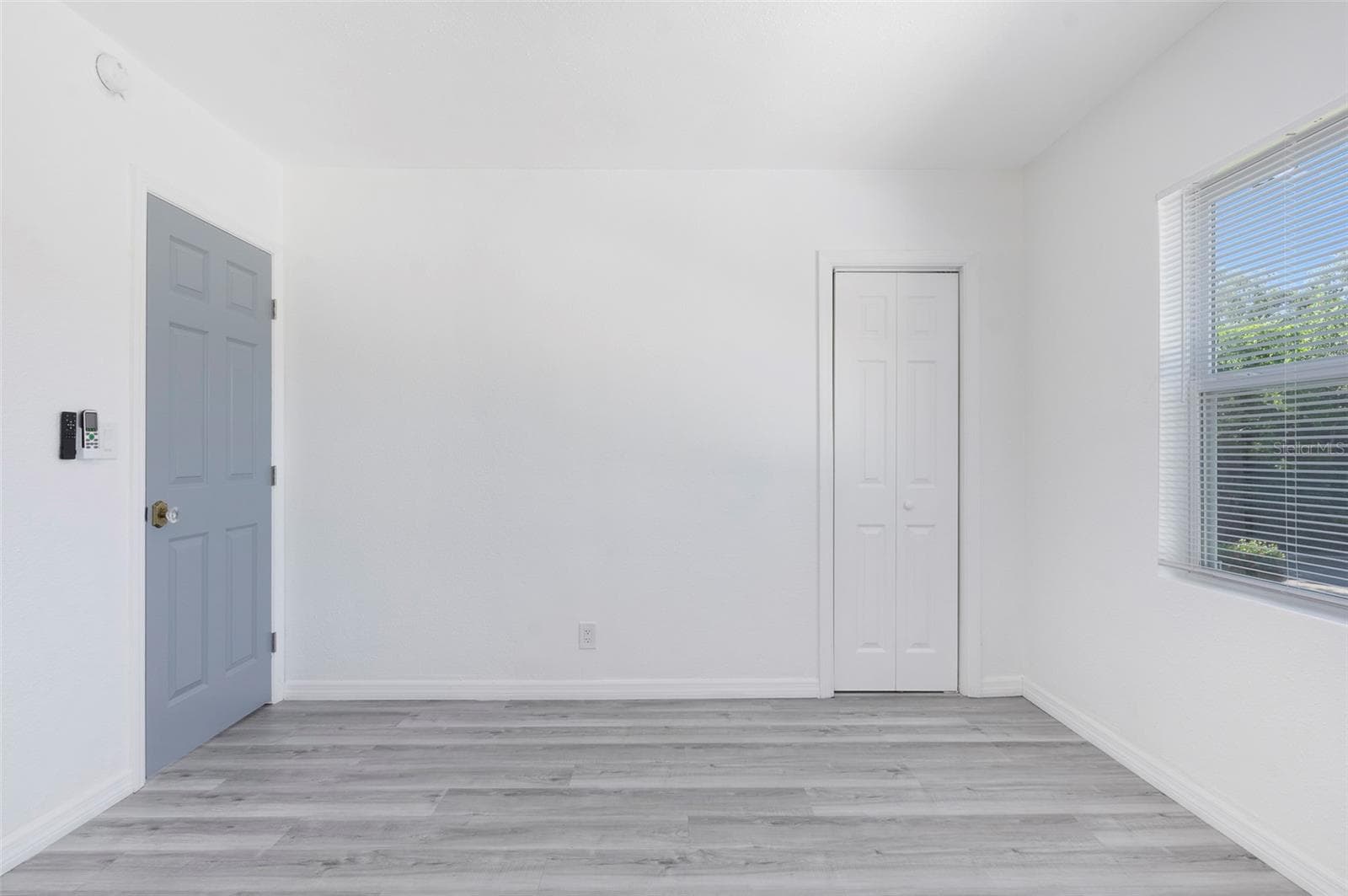 Single Family Residence at 2230 E HARBOR DR S, ST PETERSBURG, photo 15 of 31