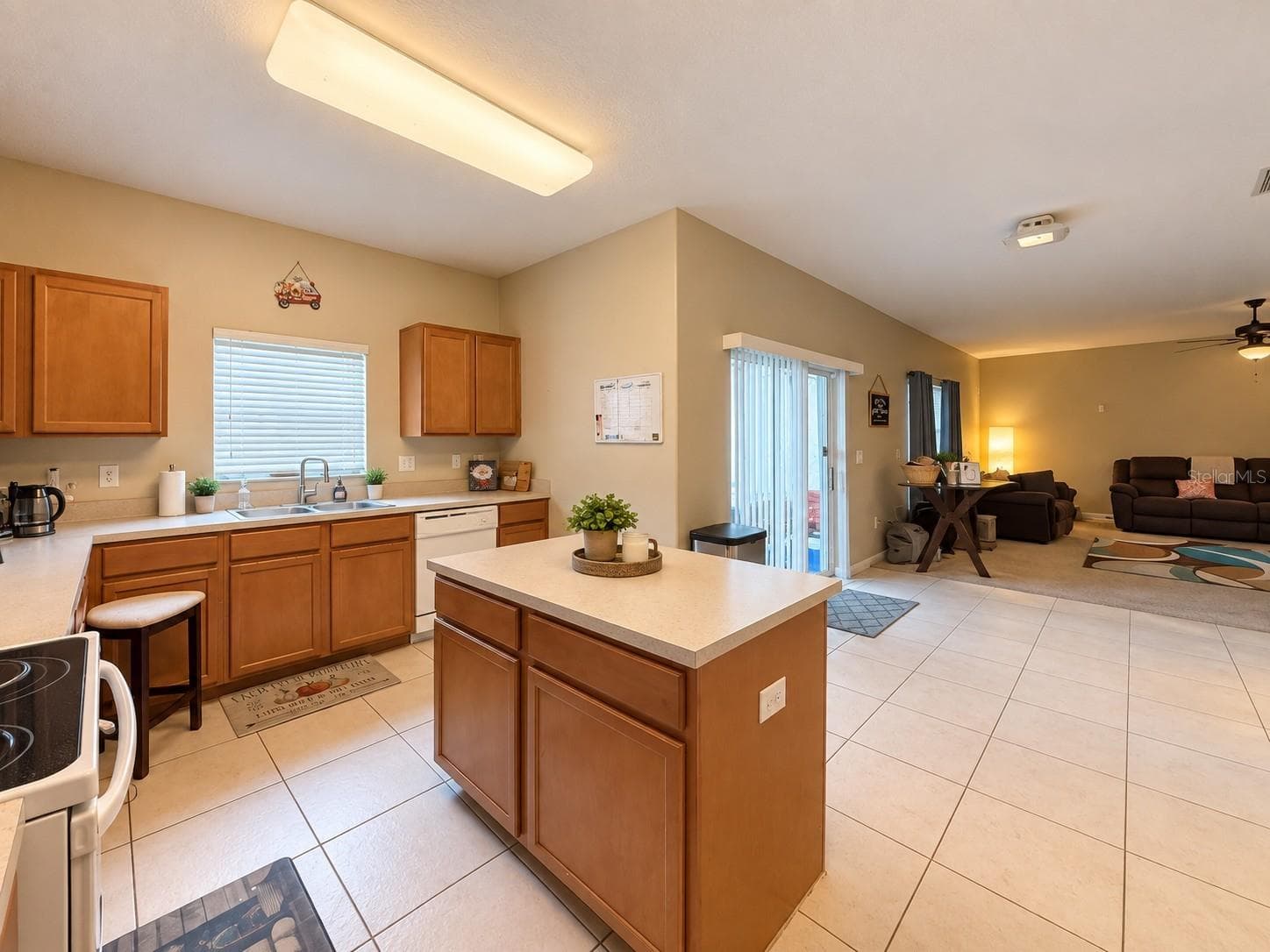Virtually Edited - 7506 TURTLE VIEW DR, RUSKIN