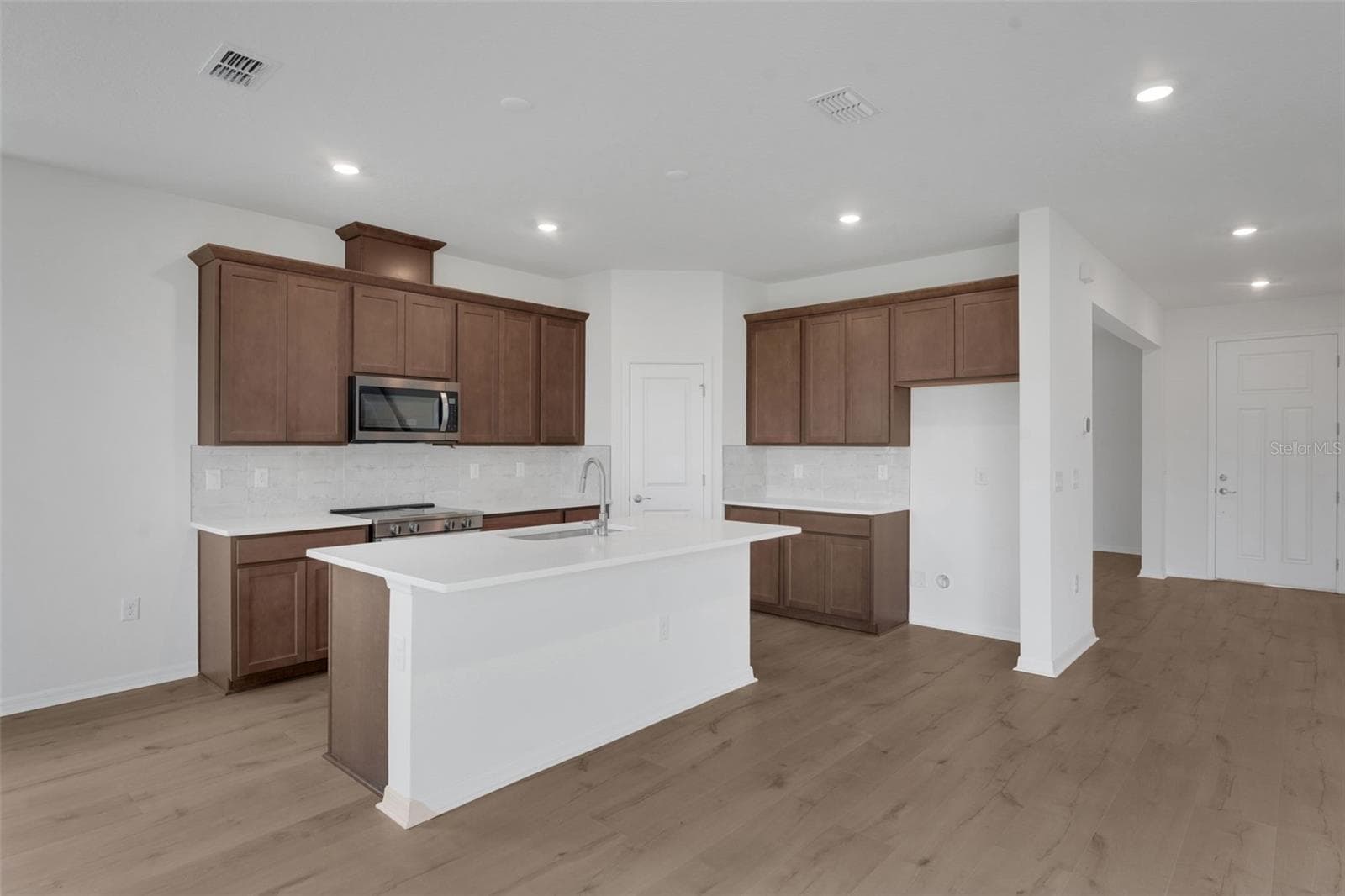 Single Family Residence at 7831 GLEN LILY PL, PARRISH, photo 8 of 45