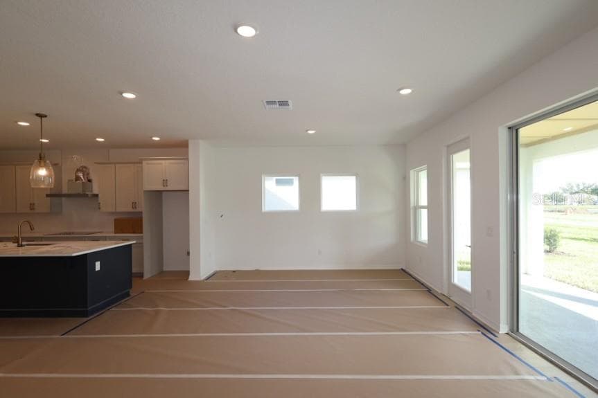 Dining **Under Construction - 5111 CHATTAHOOCHEE BND, ST CLOUD