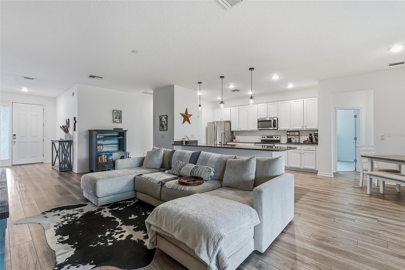 Single Family Residence at 5311 GAVELLA CV, PALMETTO, photo 11 of 54