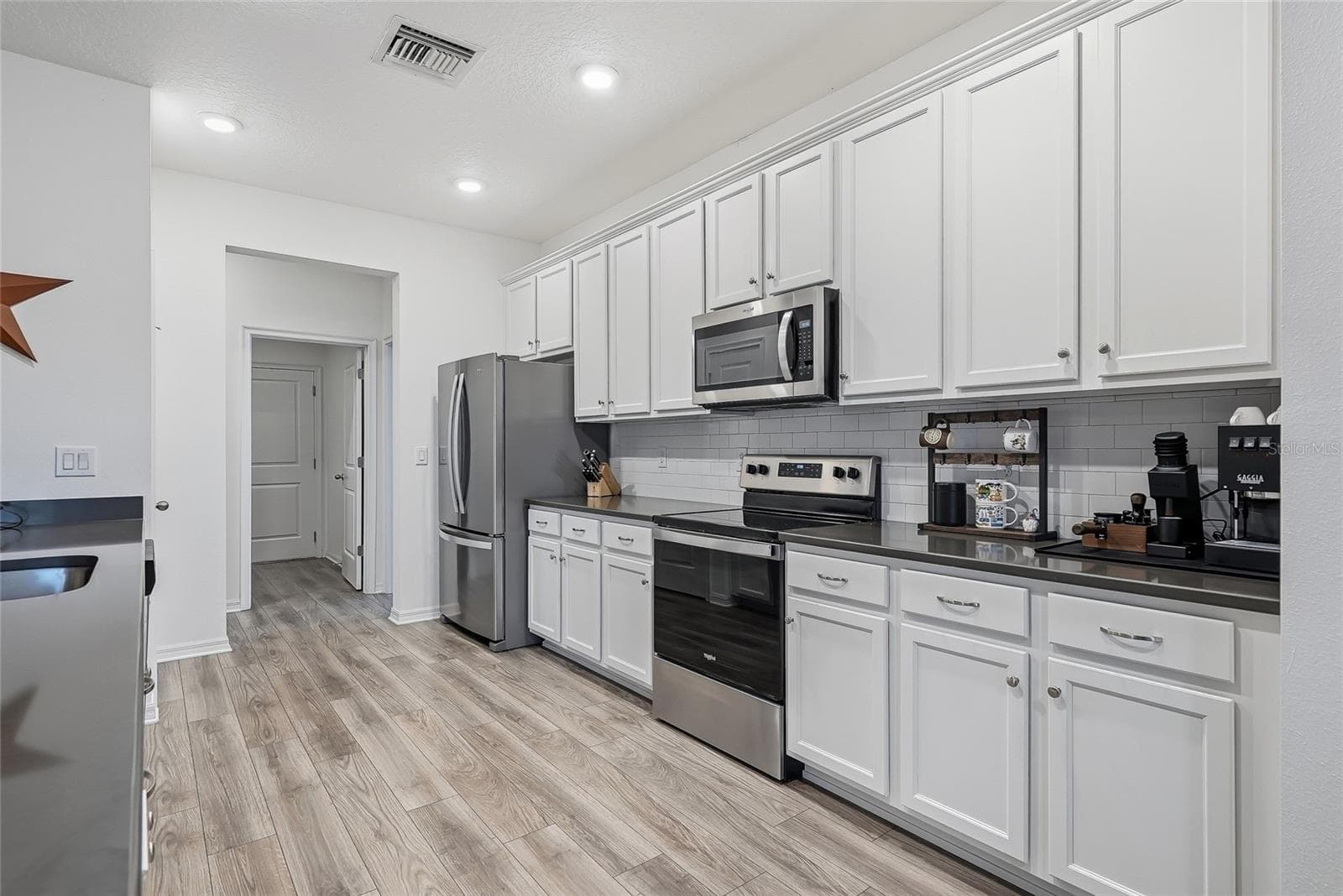 Single Family Residence at 5311 GAVELLA CV, PALMETTO, photo 15 of 54