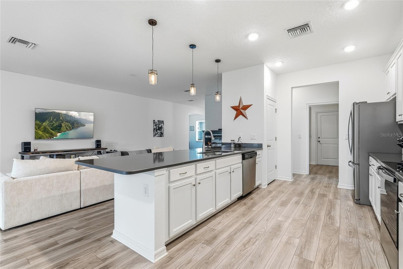 Single Family Residence at 5311 GAVELLA CV, PALMETTO, photo 17 of 54