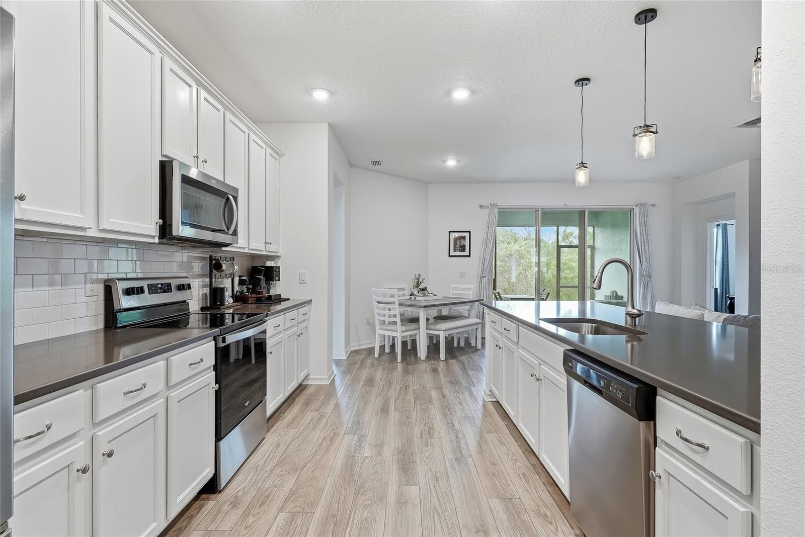 Single Family Residence at 5311 GAVELLA CV, PALMETTO, photo 19 of 54