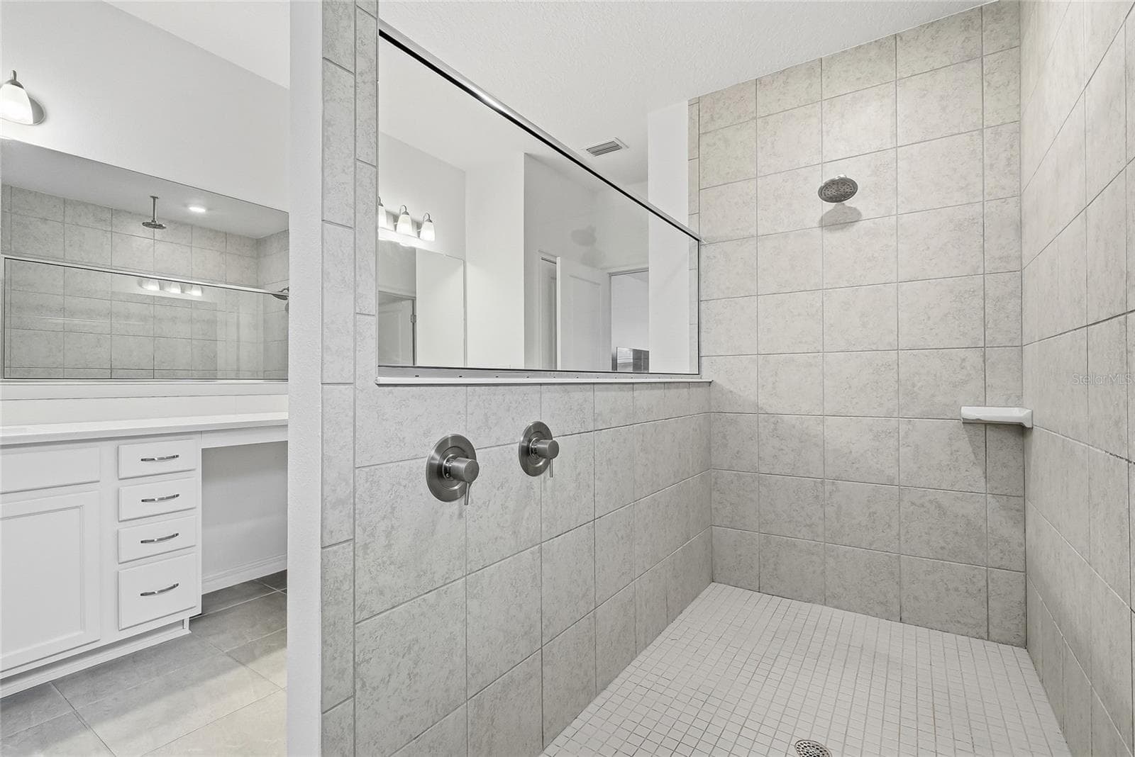 Single Family Residence at 5311 GAVELLA CV, PALMETTO, photo 29 of 54