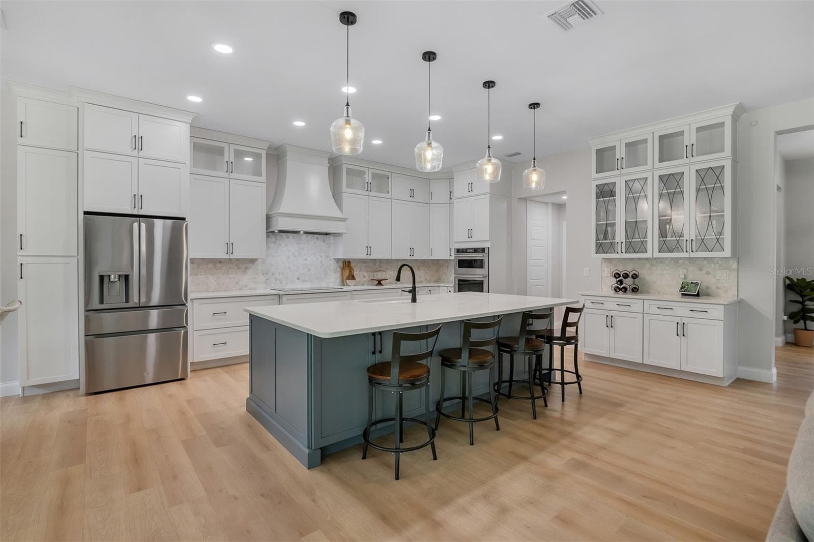 Single Family Residence at 19811 MARDI GRAS ST, ORLANDO, photo 12 of 48