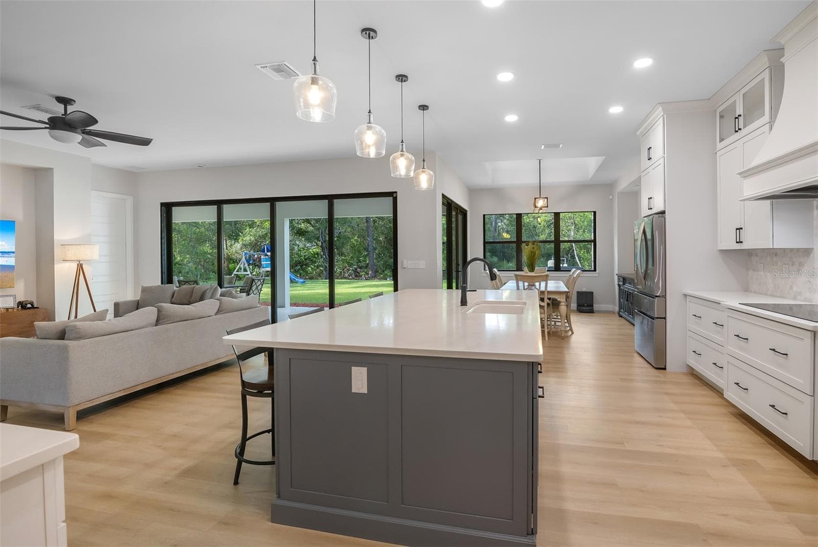 Single Family Residence at 19811 MARDI GRAS ST, ORLANDO, photo 14 of 48