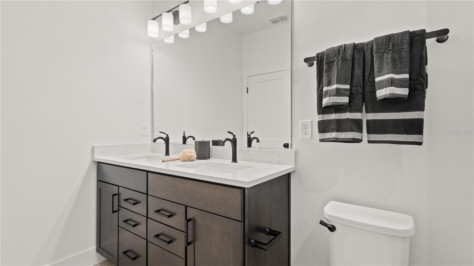 Townhouse at 15231 GROVESIDE RD, WINTER GARDEN, photo 29 of 41