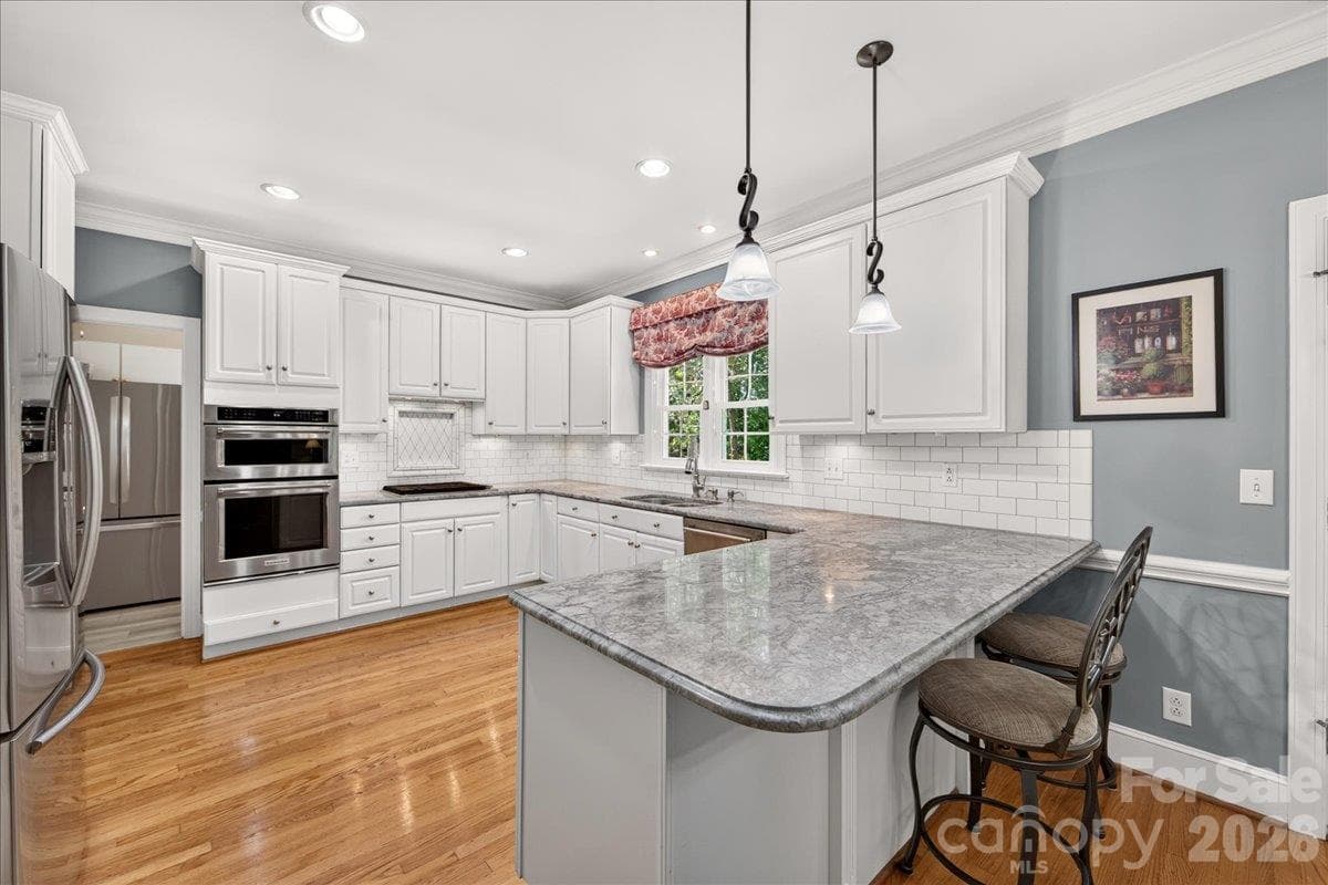 Single Family Residence at 5919 Derry Hill Place, Charlotte, photo 11 of 43