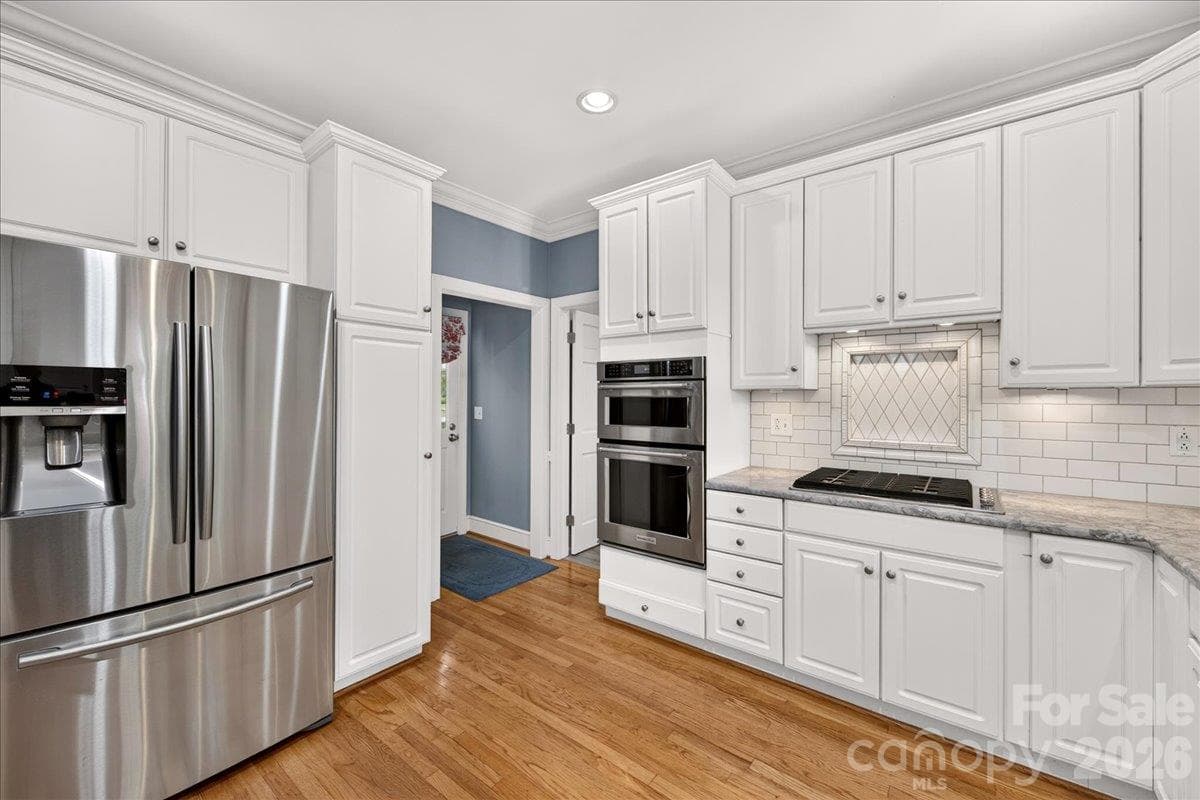 Single Family Residence at 5919 Derry Hill Place, Charlotte, photo 14 of 43