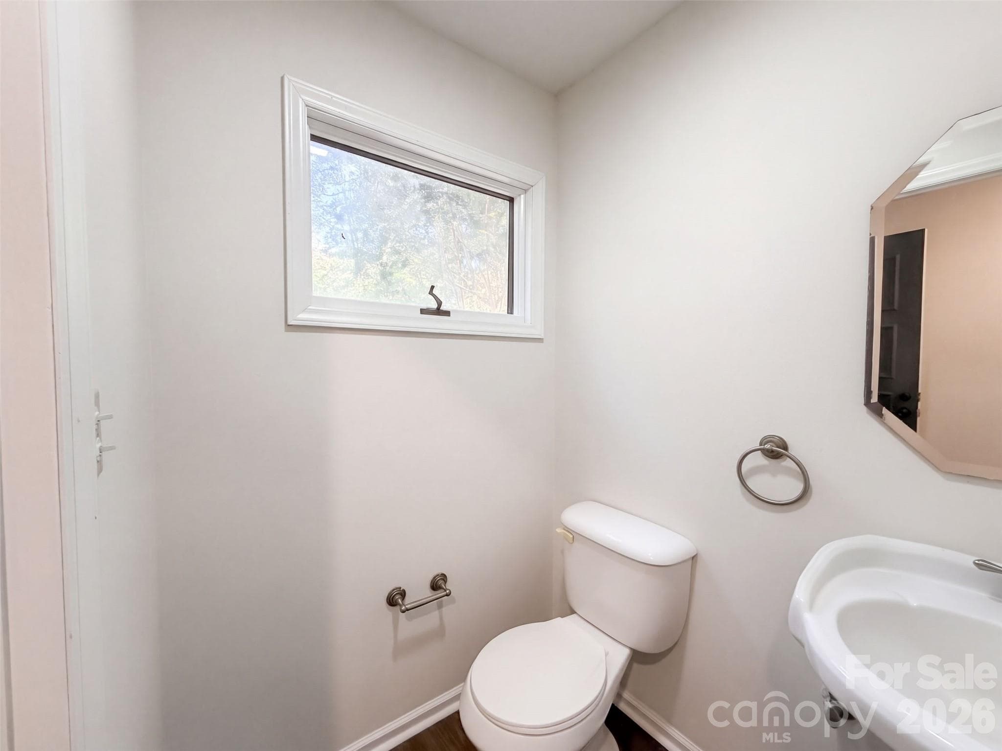 Single Family Residence at 1801 Dogwood Court, Fort Mill, photo 23 of 36