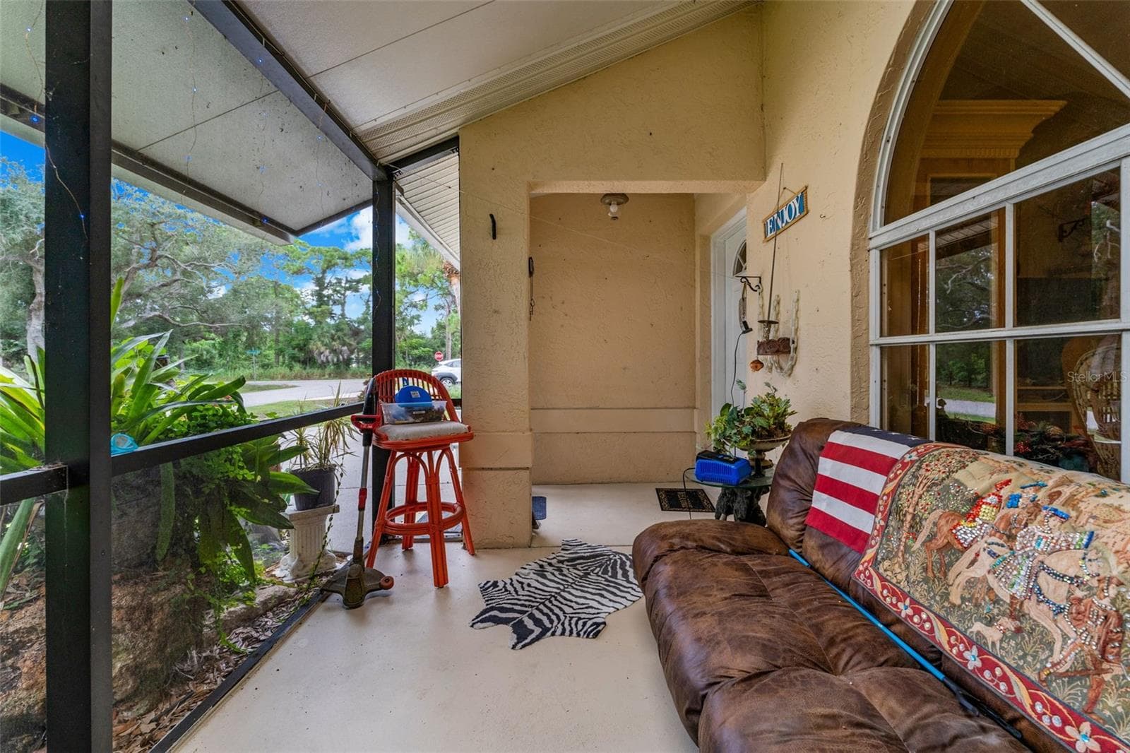Single Family Residence at 620 BURKE RD, VENICE, photo 4 of 39