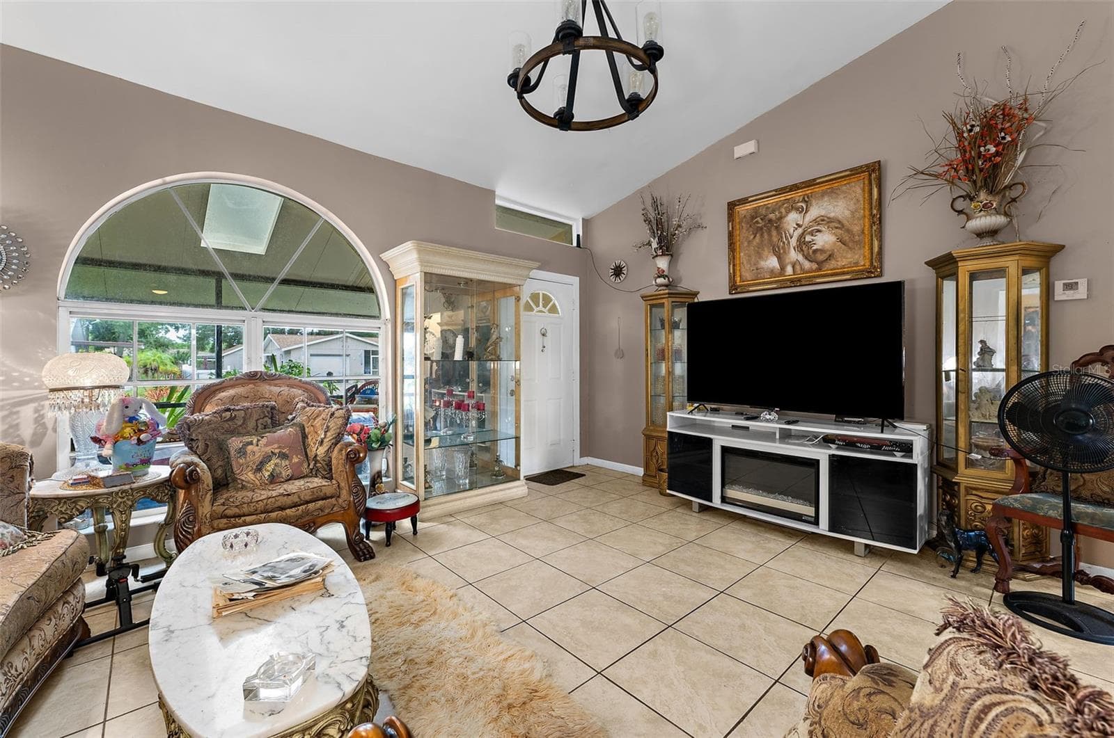 Single Family Residence at 620 BURKE RD, VENICE, photo 8 of 39