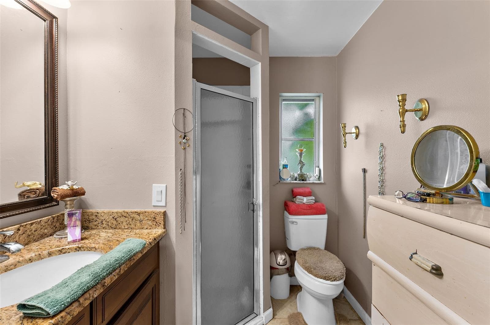 Single Family Residence at 620 BURKE RD, VENICE, photo 17 of 39