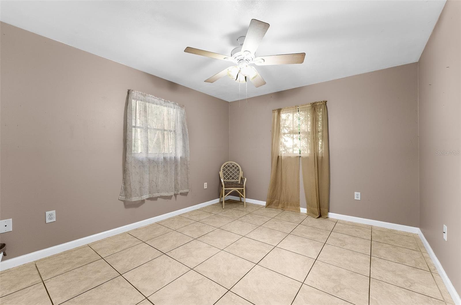 Single Family Residence at 620 BURKE RD, VENICE, photo 18 of 39