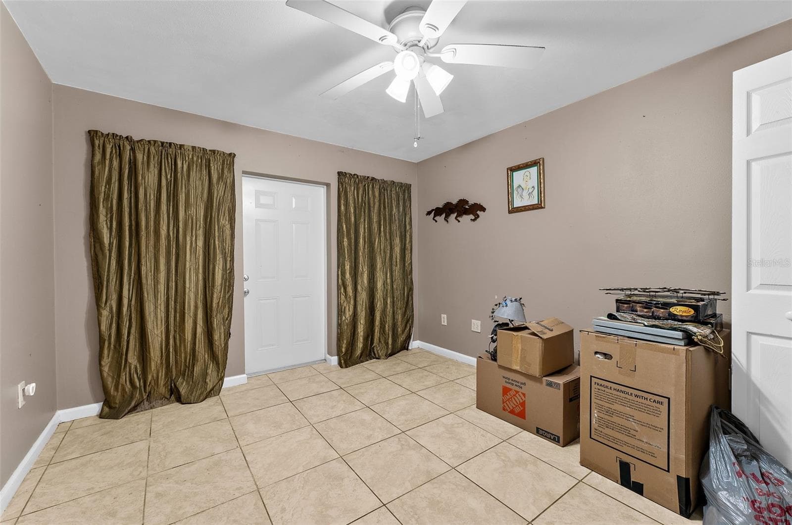 Single Family Residence at 620 BURKE RD, VENICE, photo 23 of 39