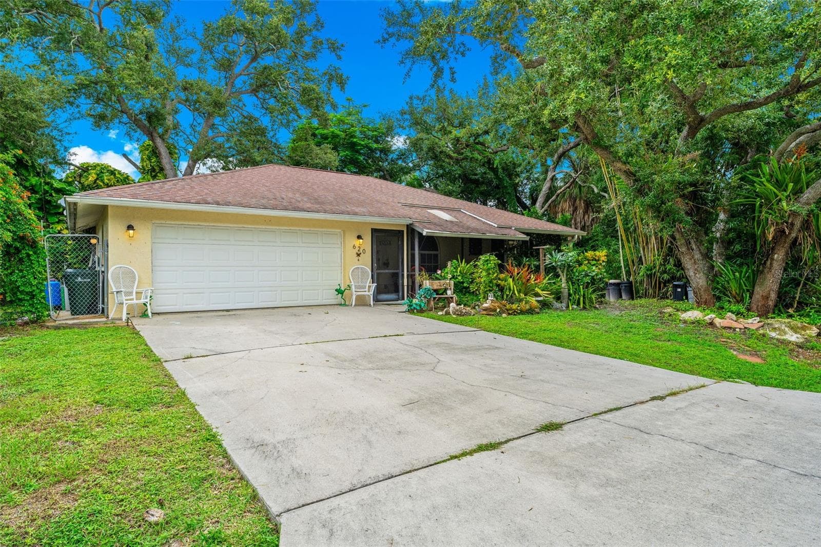 Single Family Residence at 620 BURKE RD, VENICE, photo 28 of 39