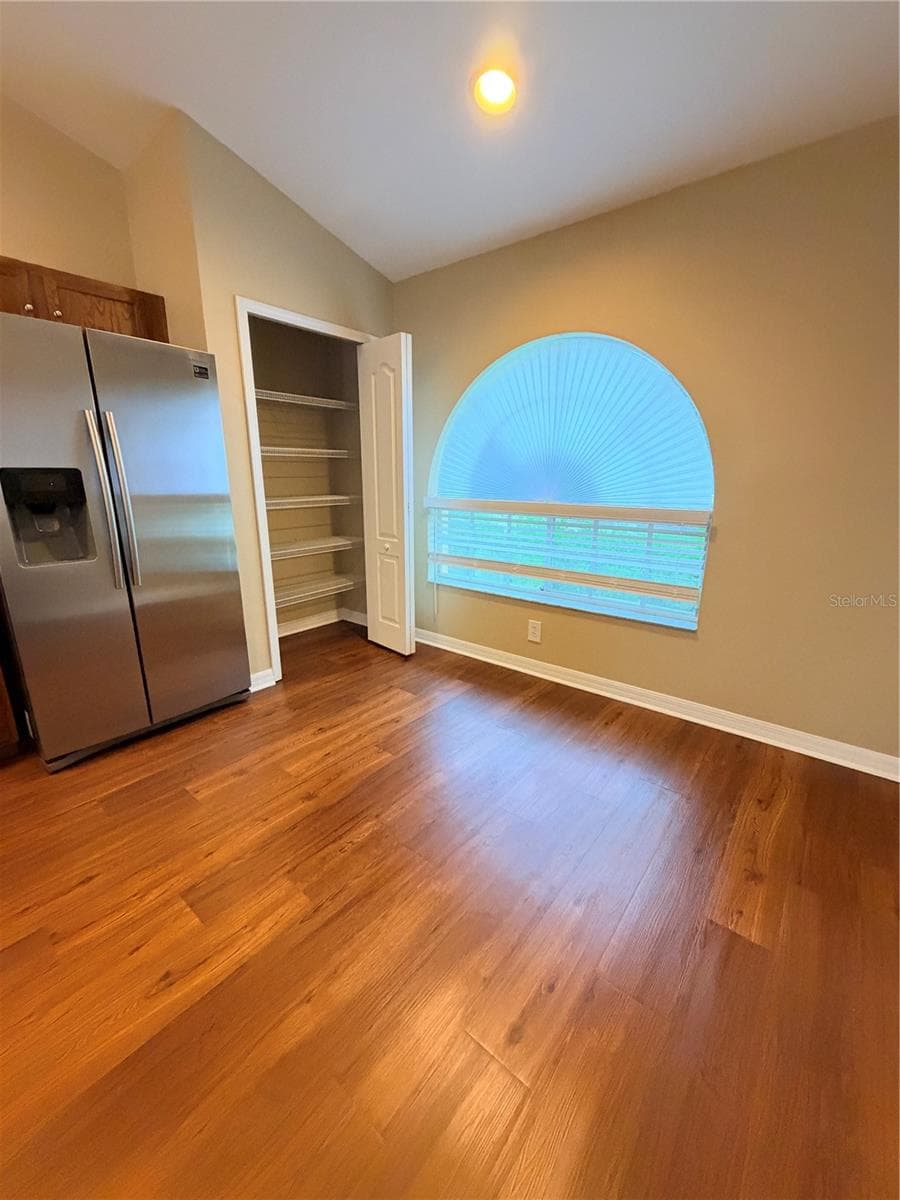 Eat-In Kitchenette and Pantry - 7516 TOWER BRIDGE DR, WESLEY CHAPEL