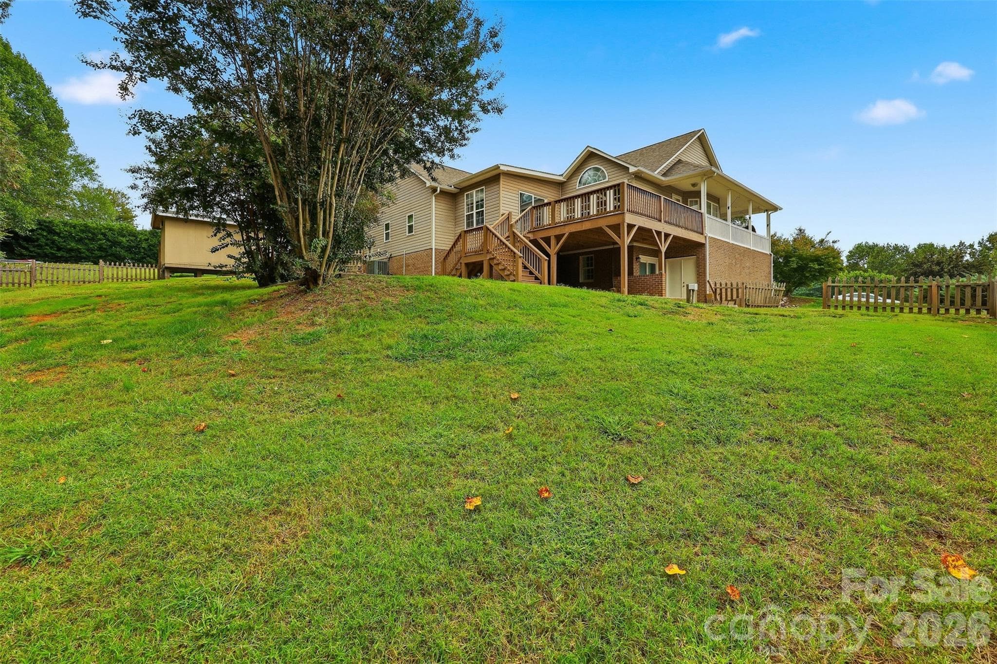 Single Family Residence at 217 Sundance Circle, Statesville, photo 10 of 47