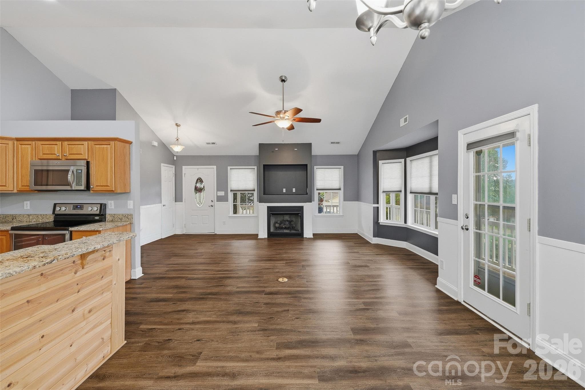 Single Family Residence at 217 Sundance Circle, Statesville, photo 17 of 47