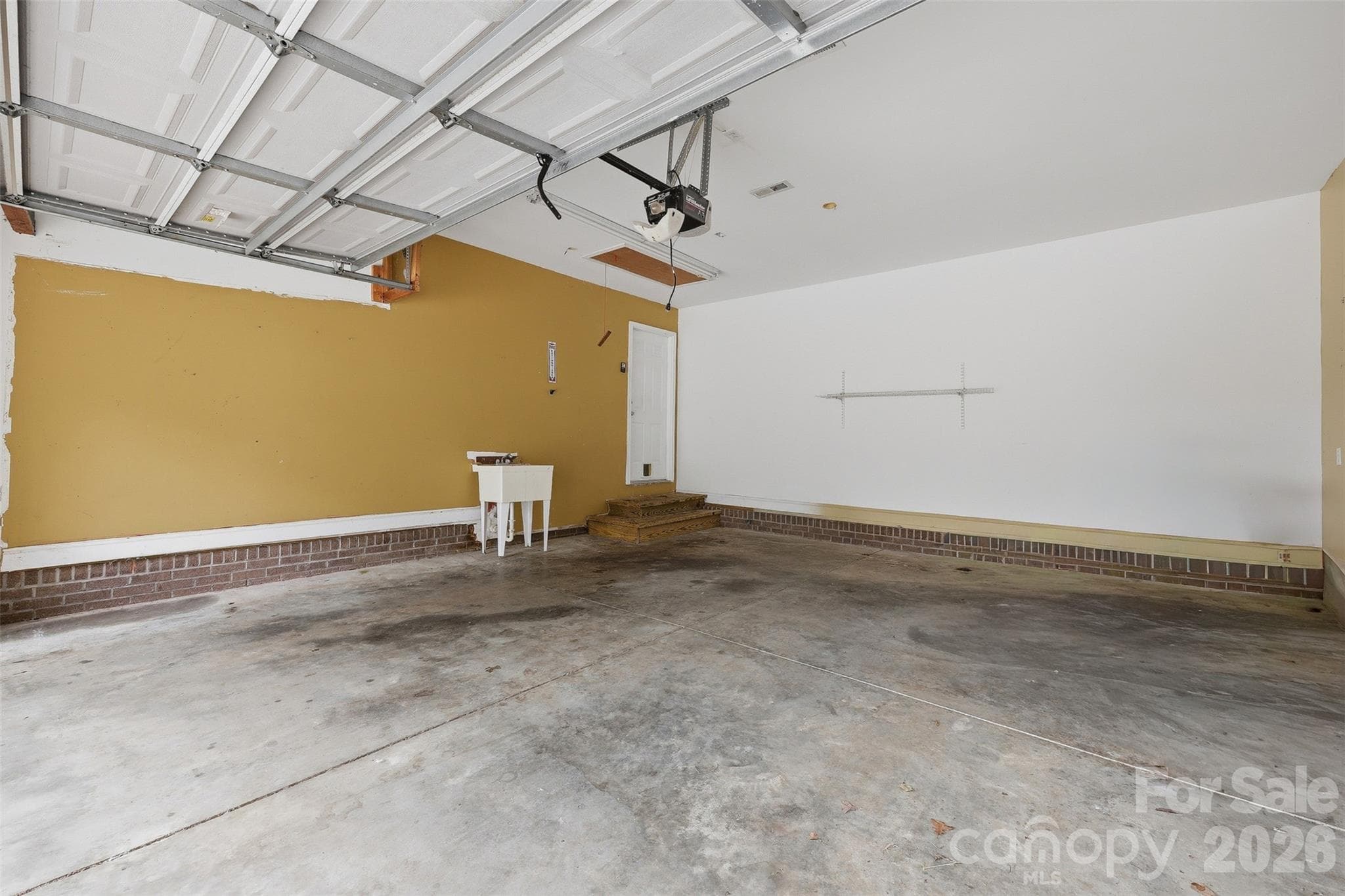 Single Family Residence at 217 Sundance Circle, Statesville, photo 43 of 47