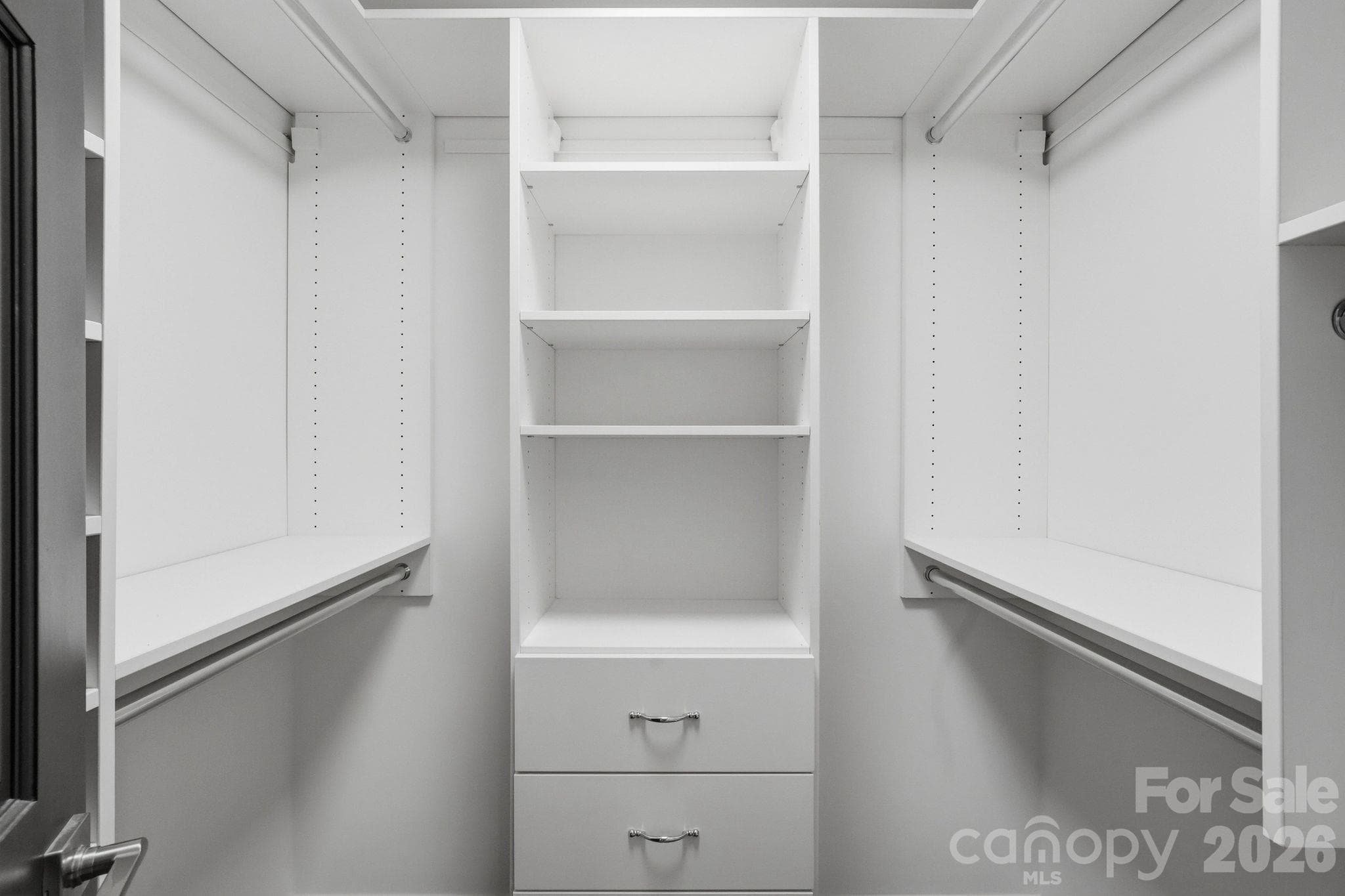 Condominium at 2432 Selwyn Avenue, Charlotte, photo 19 of 21
