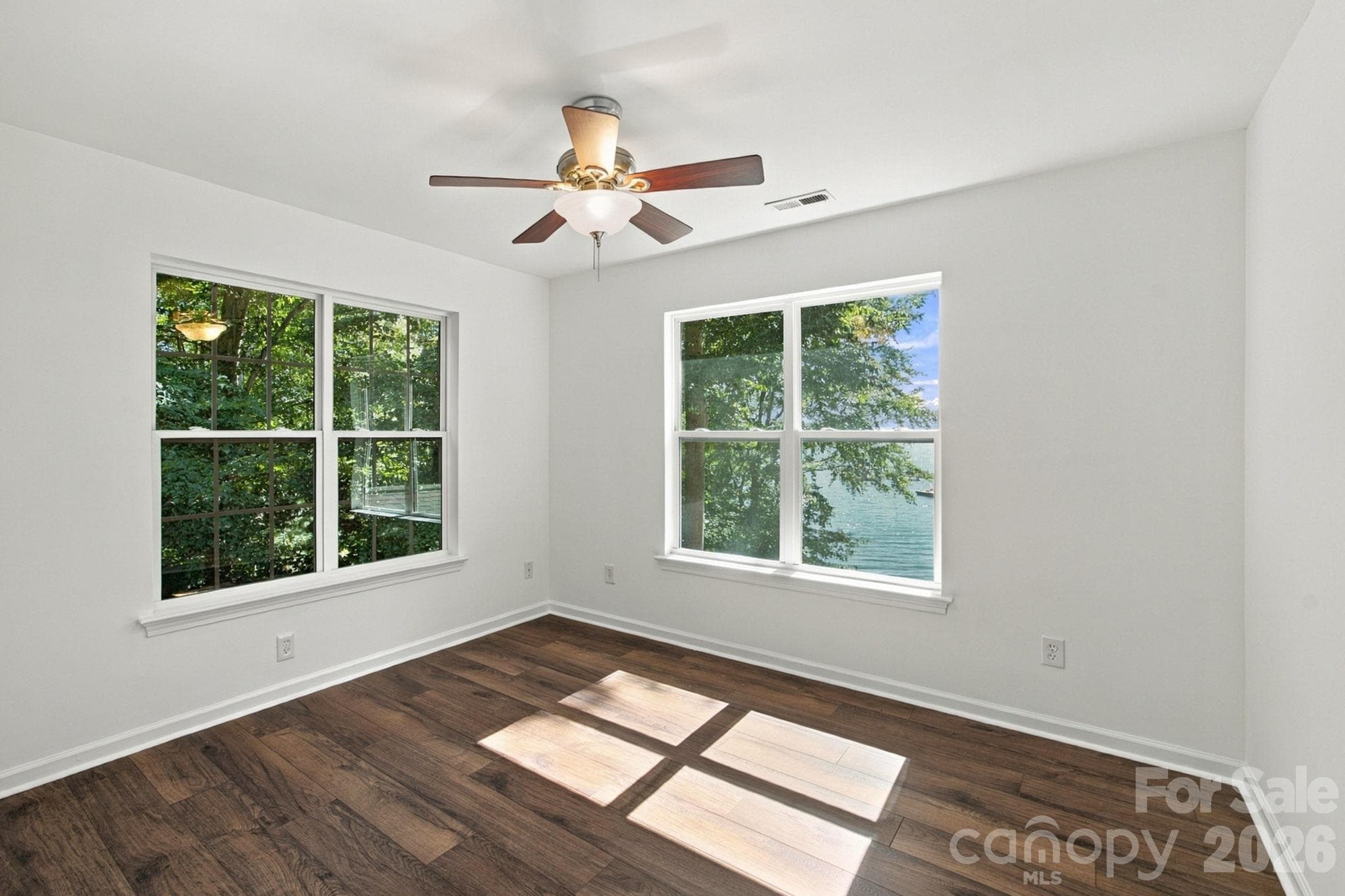 Upper Level Bedroom - 3774 Gordon Road, Terrell