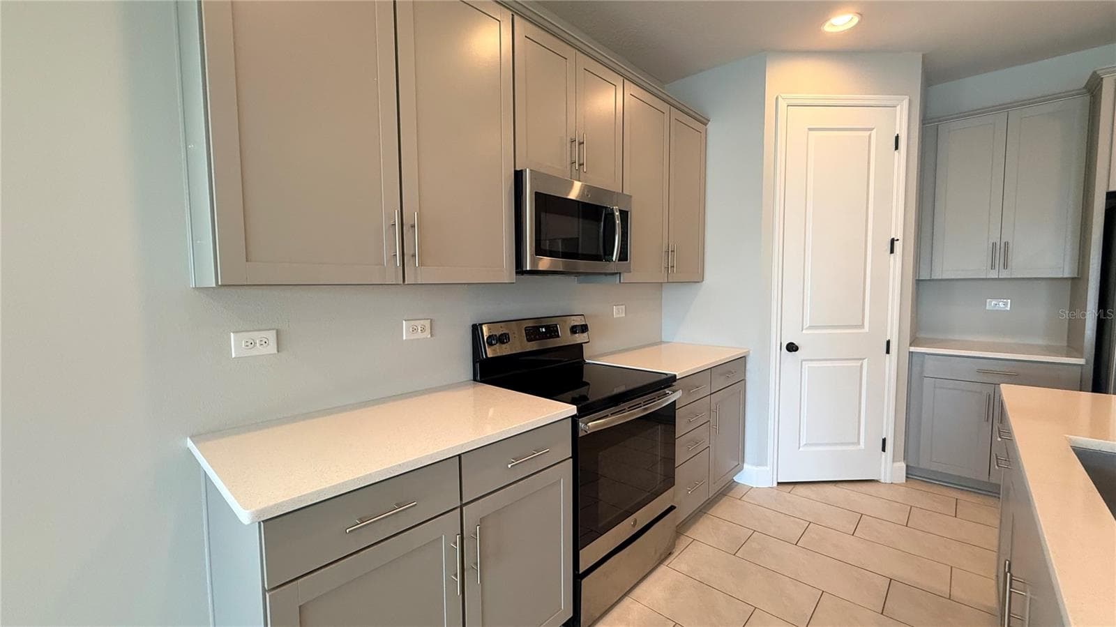 Single Family Residence at 3550 BRISTOL COVE LN, ST CLOUD, photo 10 of 49