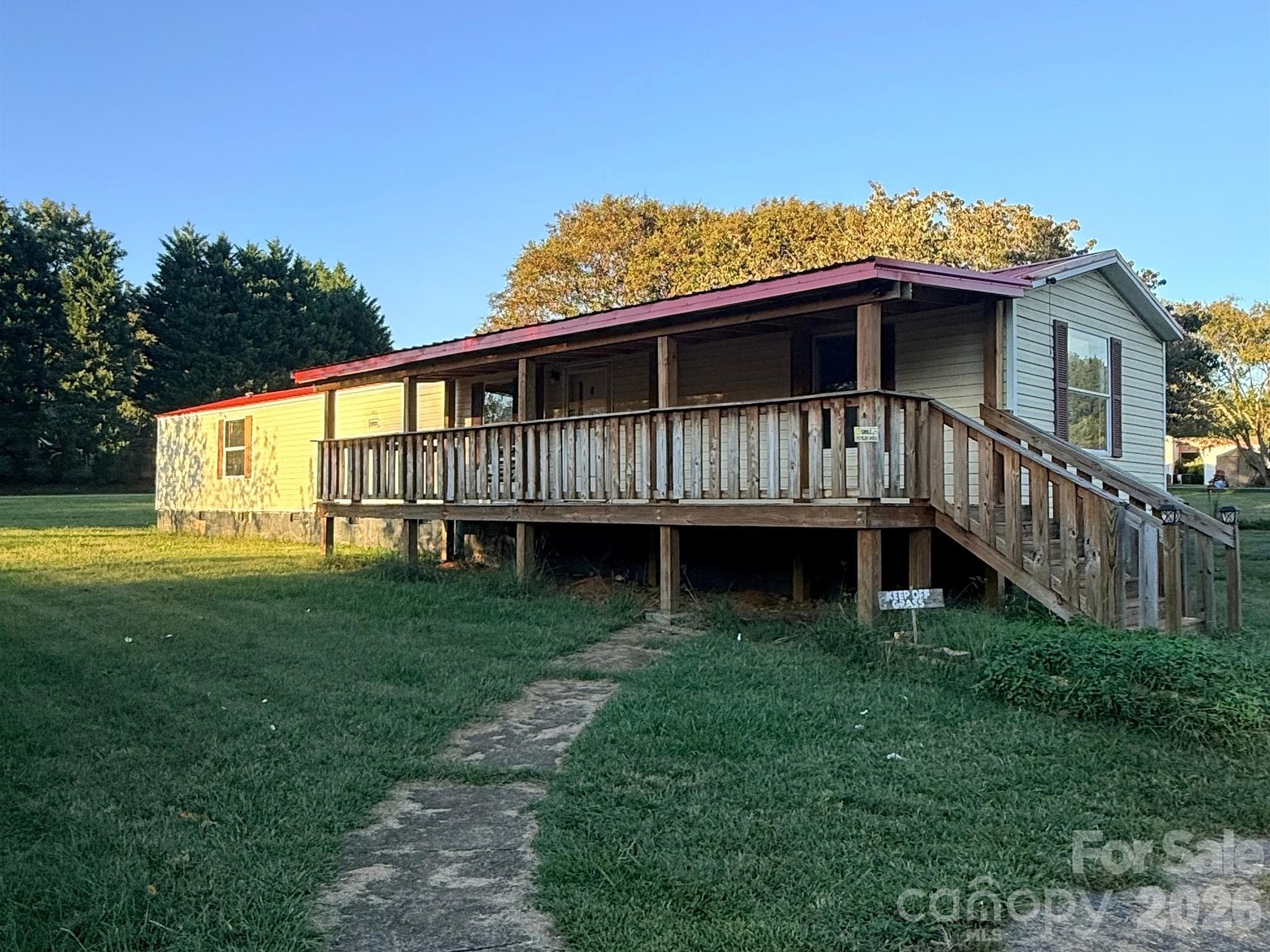 Single Family Residence at Newton, photo 2 of 24