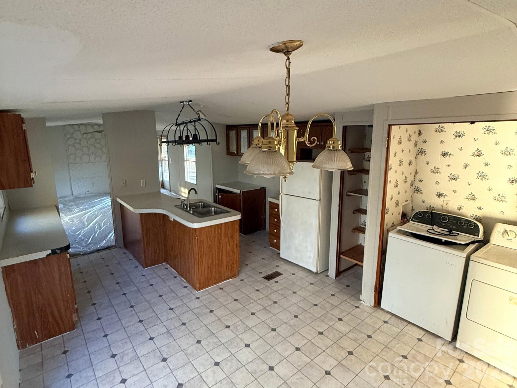 Single Family Residence at Newton, photo 10 of 24